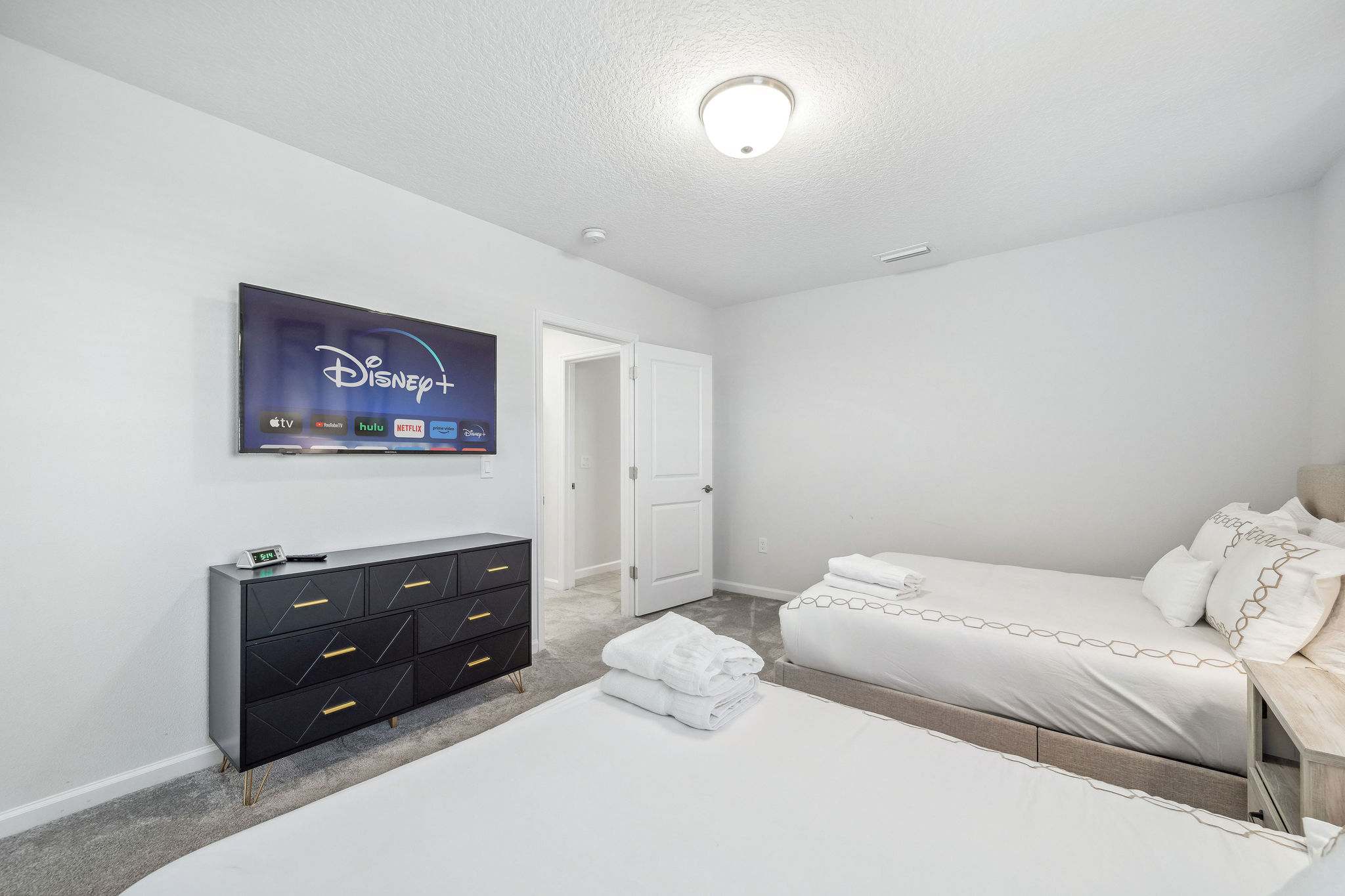 Brand NEW Eden Gardens Community! Luxury KOSHER Villa-w/ Heated Pool! + 12 MI to Disney!