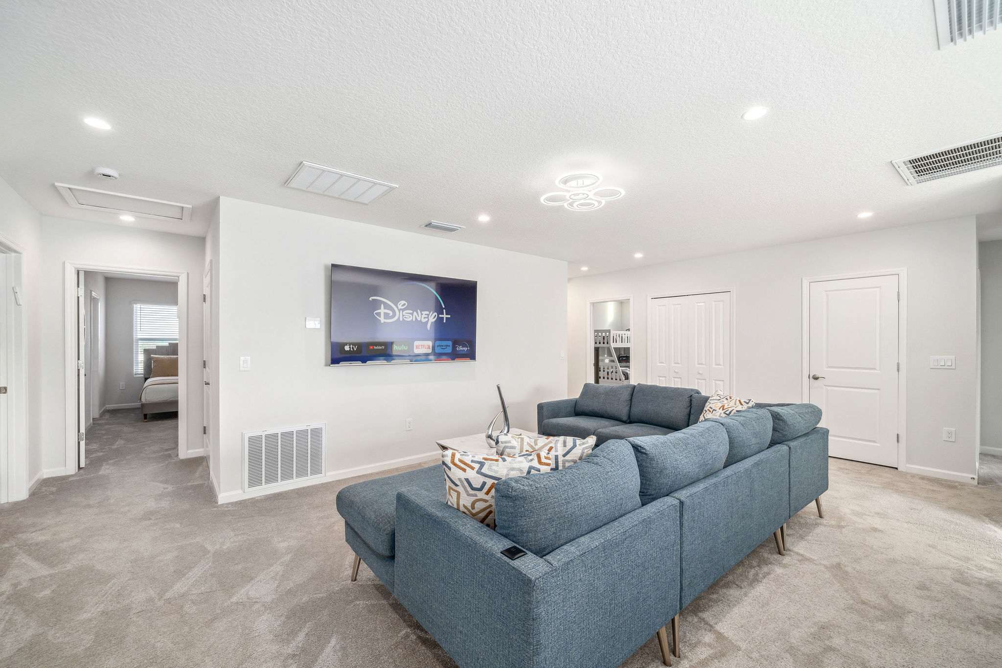 Brand NEW Eden Gardens Community! Luxury KOSHER Villa-w/ Heated Pool! + 12 MI to Disney!