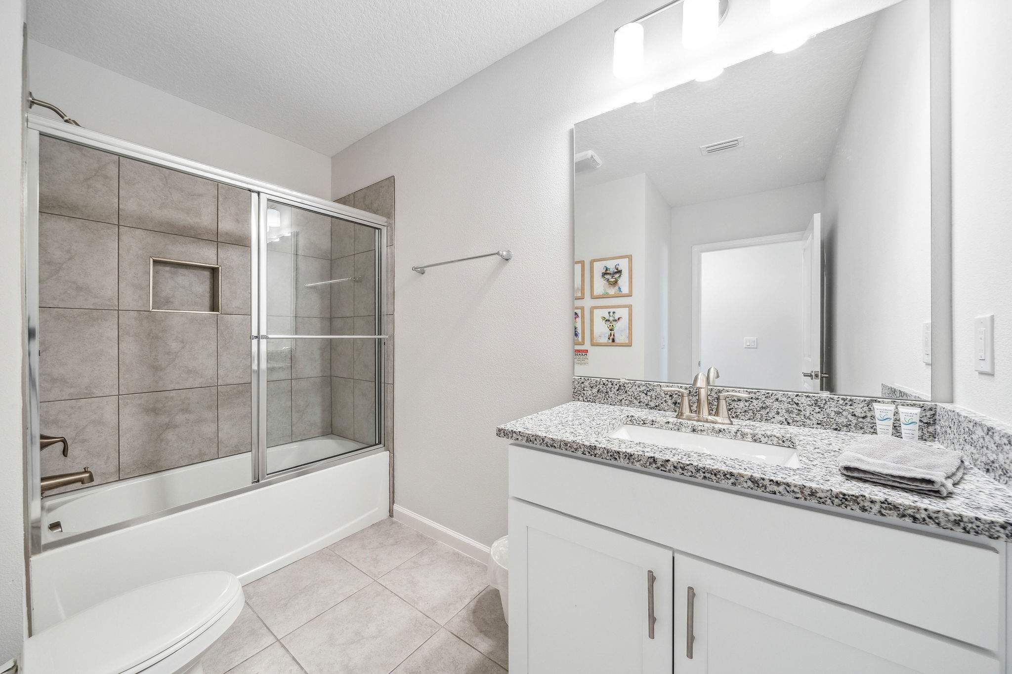 Brand NEW Eden Gardens Community! Luxury KOSHER Villa-w/ Heated Pool! + 12 MI to Disney!