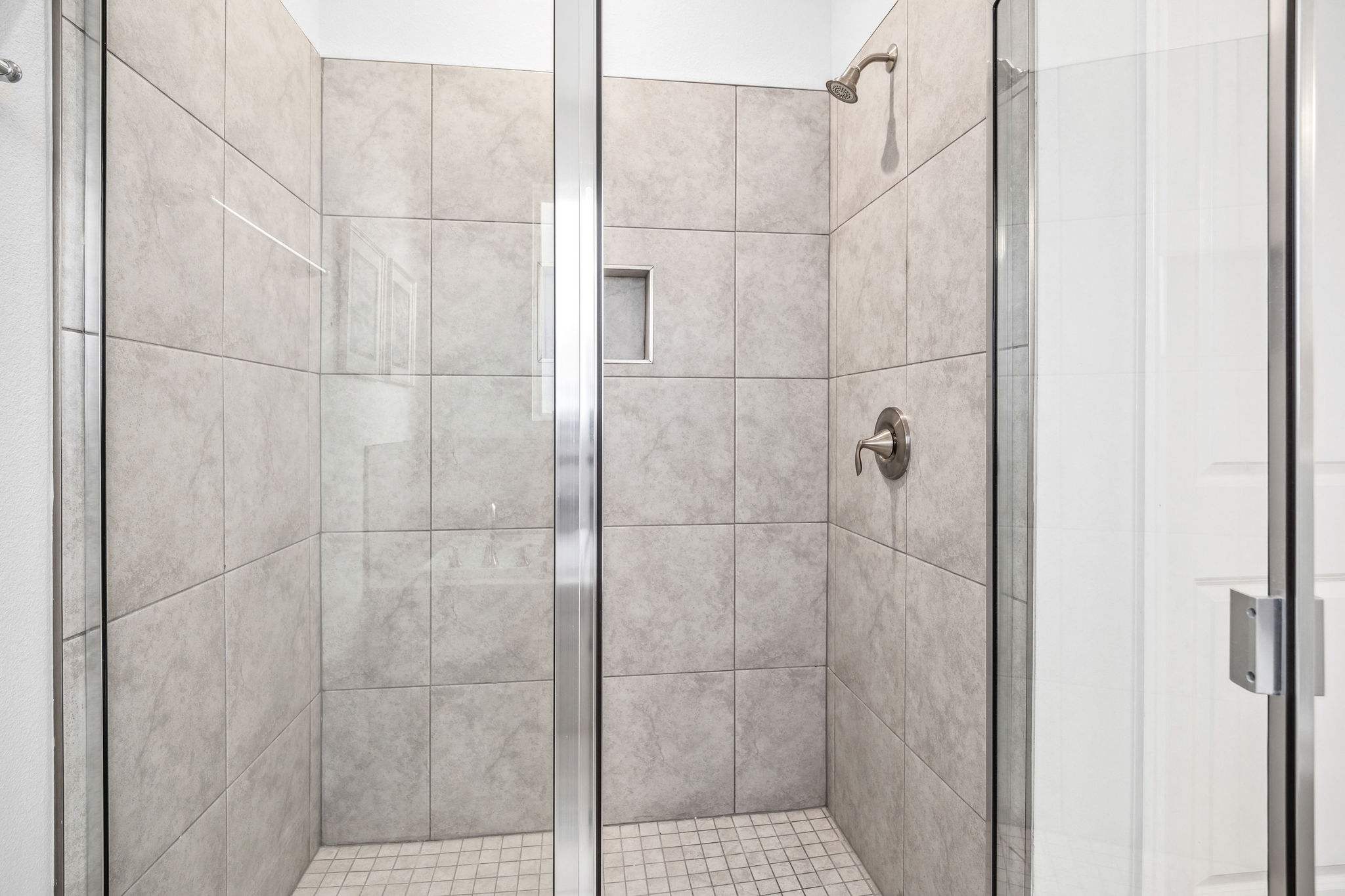 Brand NEW Eden Gardens Community! Luxury KOSHER Villa-w/ Heated Pool! + 12 MI to Disney!