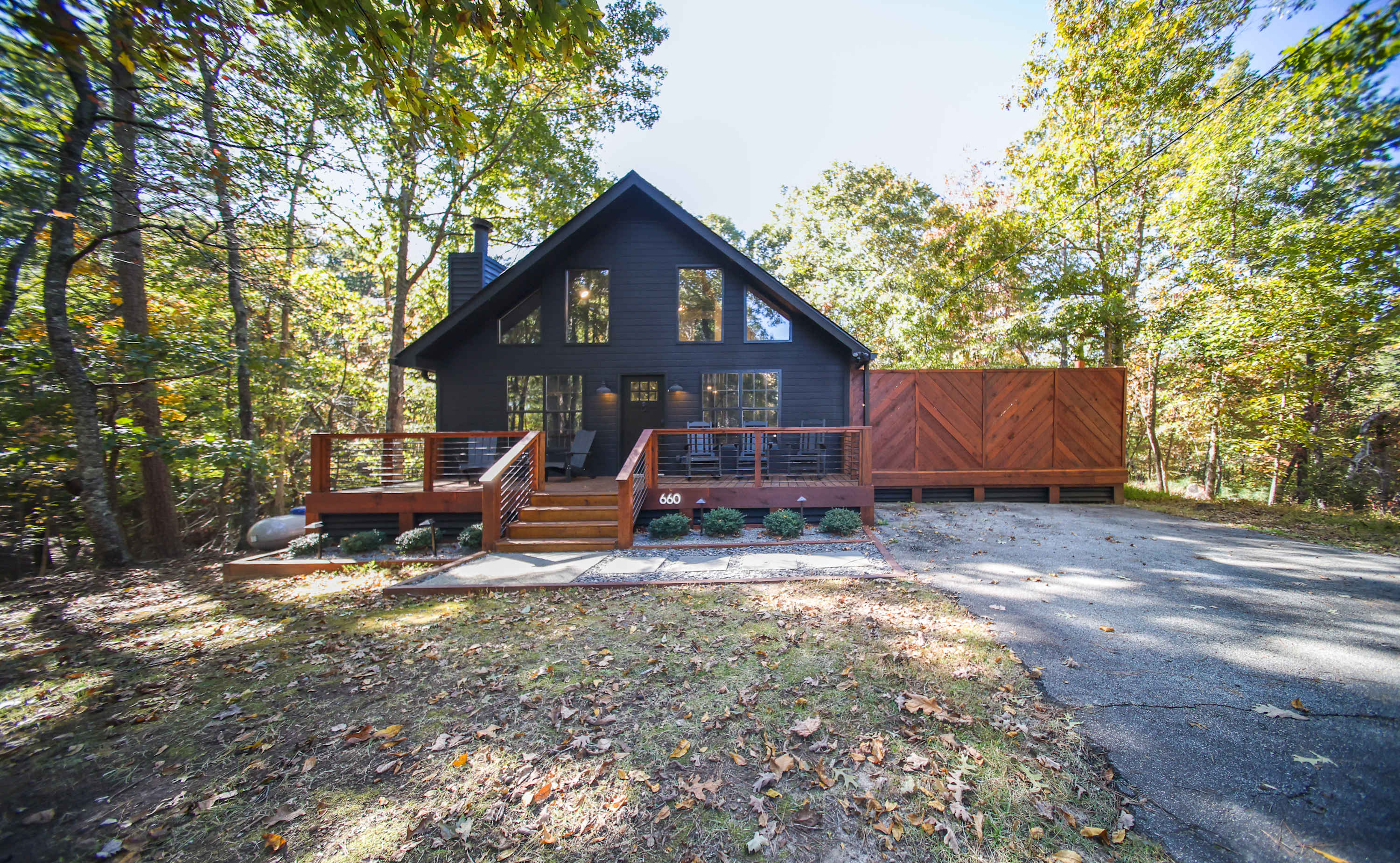 Black Lodge - Mountain Home w/ Hot Tub & Fire Pit - Foto 1