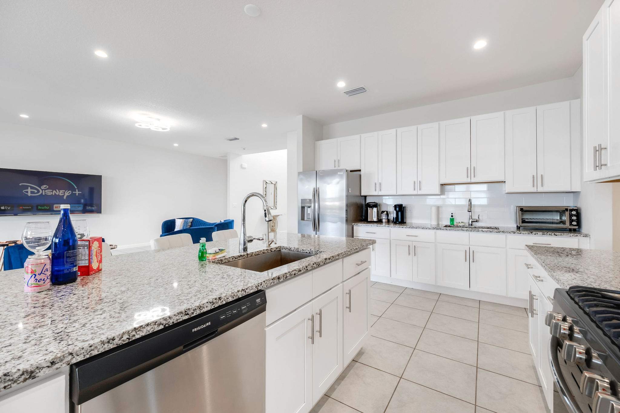 Brand NEW Eden Gardens Community! Luxury KOSHER Villa-w/ Heated Pool! + 12 MI to Disney!