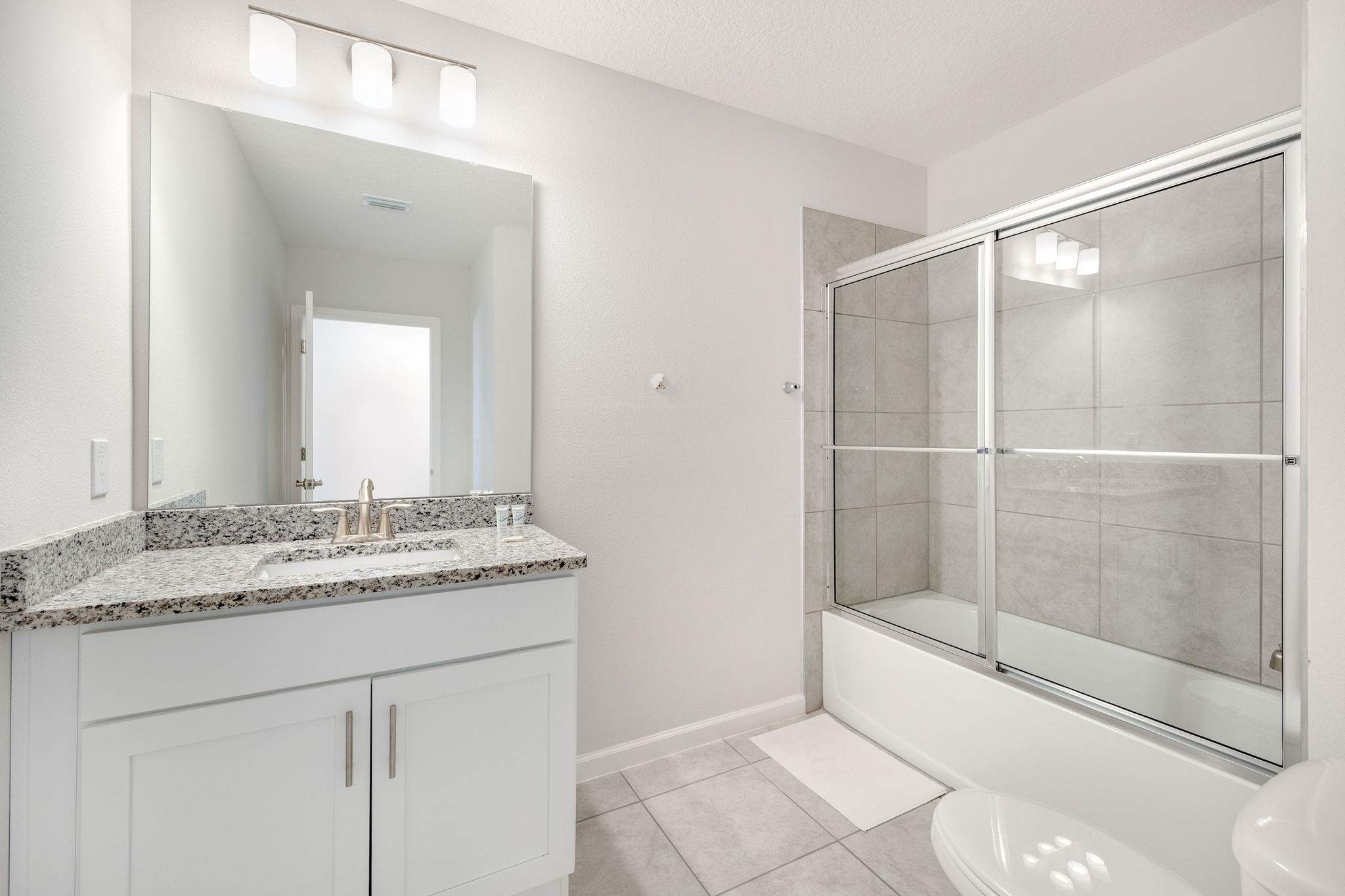 Brand NEW Eden Gardens Community! Luxury KOSHER Villa-w/ Heated Pool! + 12 MI to Disney!