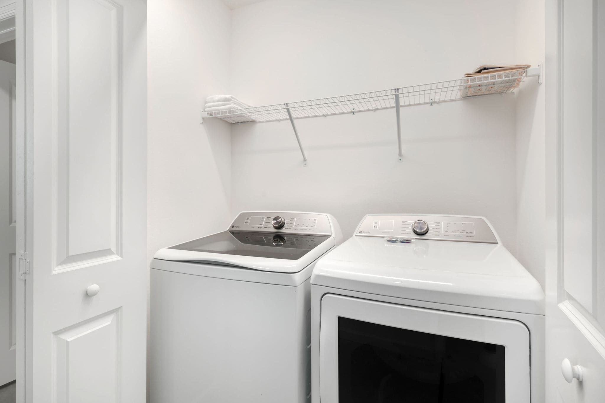 Brand NEW Eden Gardens Community! Luxury KOSHER Villa-w/ Heated Pool! + 12 MI to Disney!