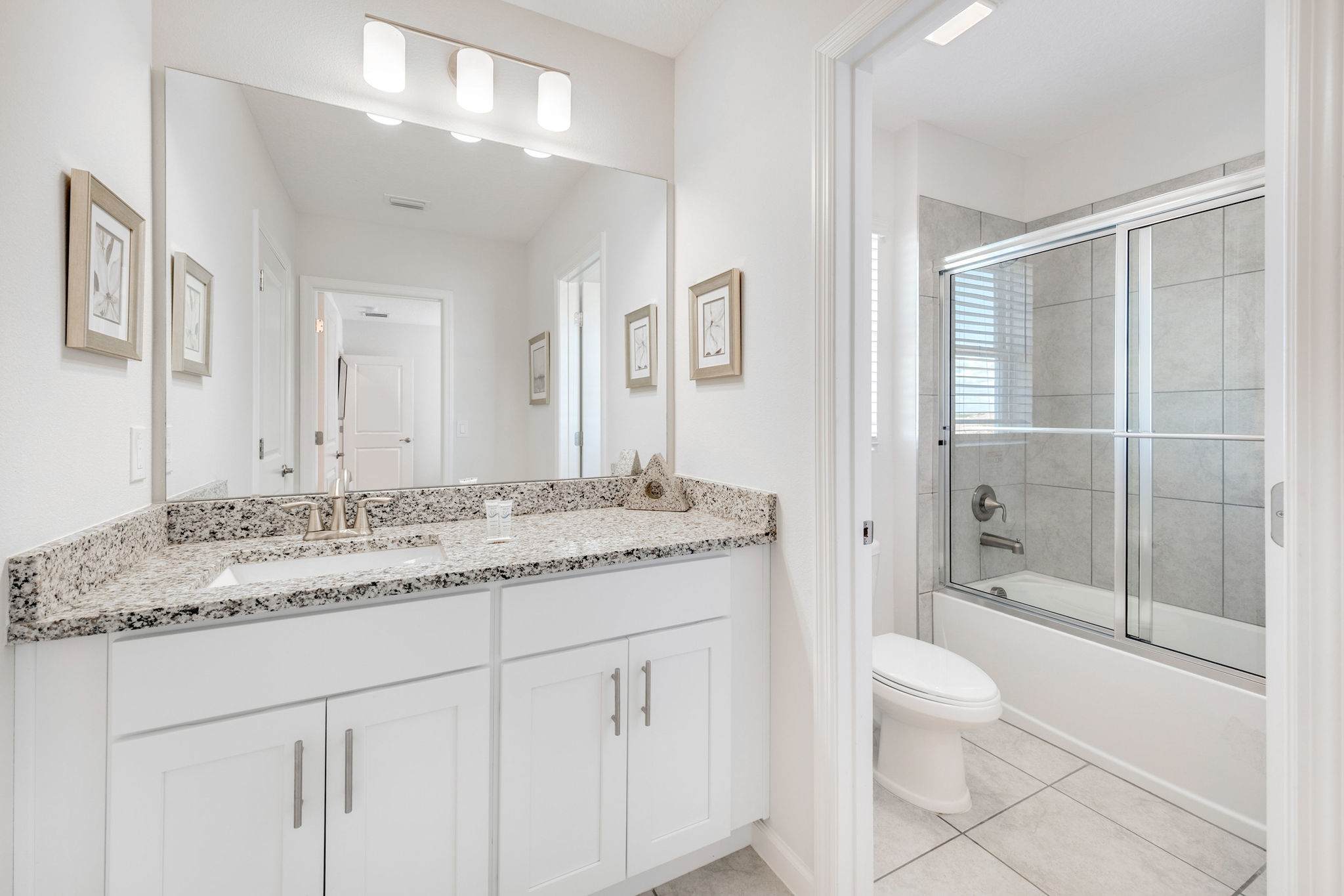 Brand NEW Eden Gardens Community! Luxury KOSHER Villa-w/ Heated Pool! + 12 MI to Disney!