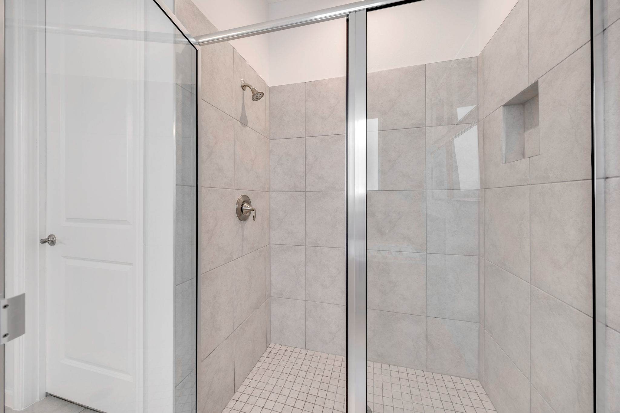 Brand NEW Eden Gardens Community! Luxury KOSHER Villa-w/ Heated Pool! + 12 MI to Disney!