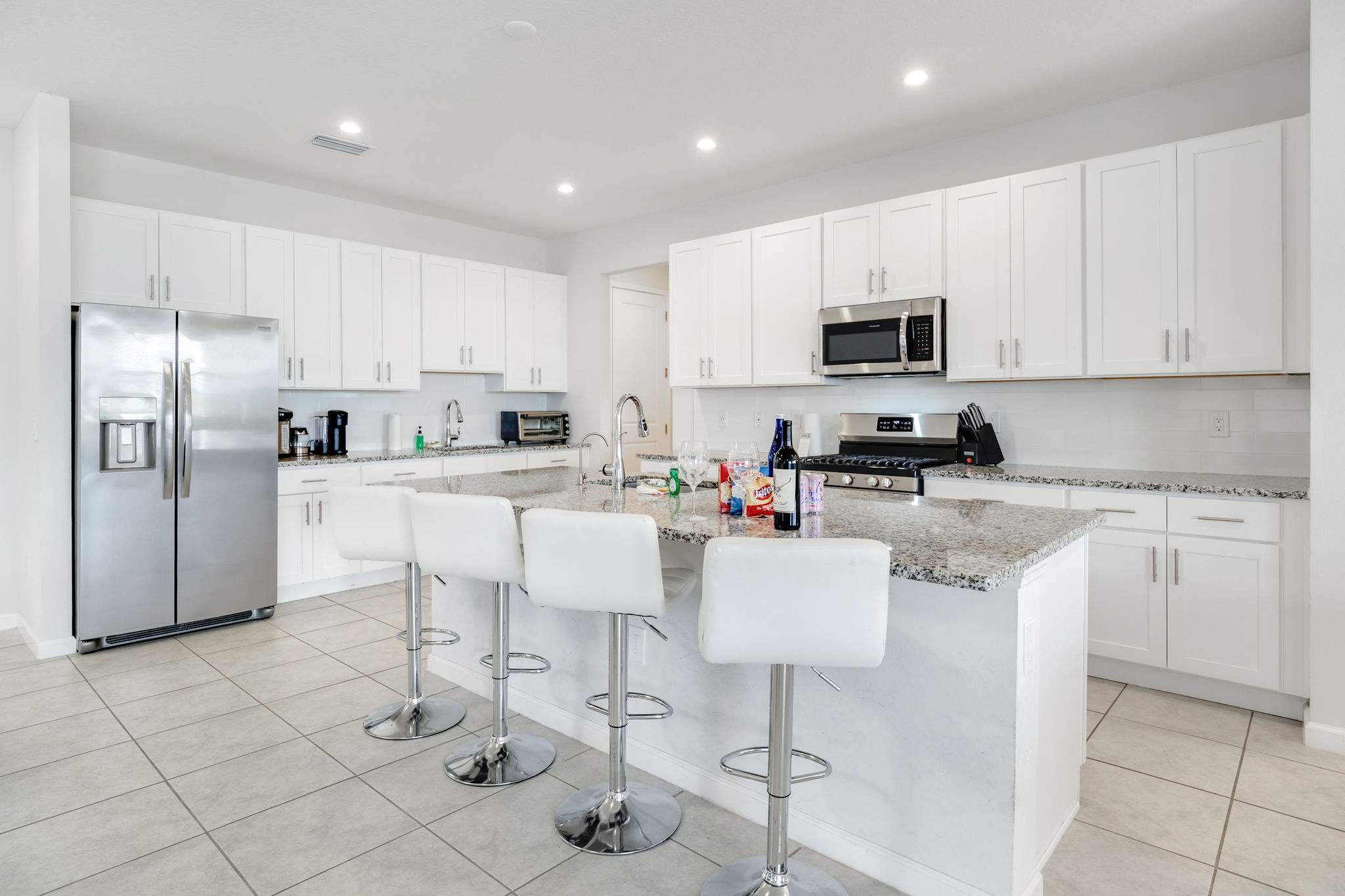 Brand NEW Eden Gardens Community! Luxury KOSHER Villa-w/ Heated Pool! + 12 MI to Disney!