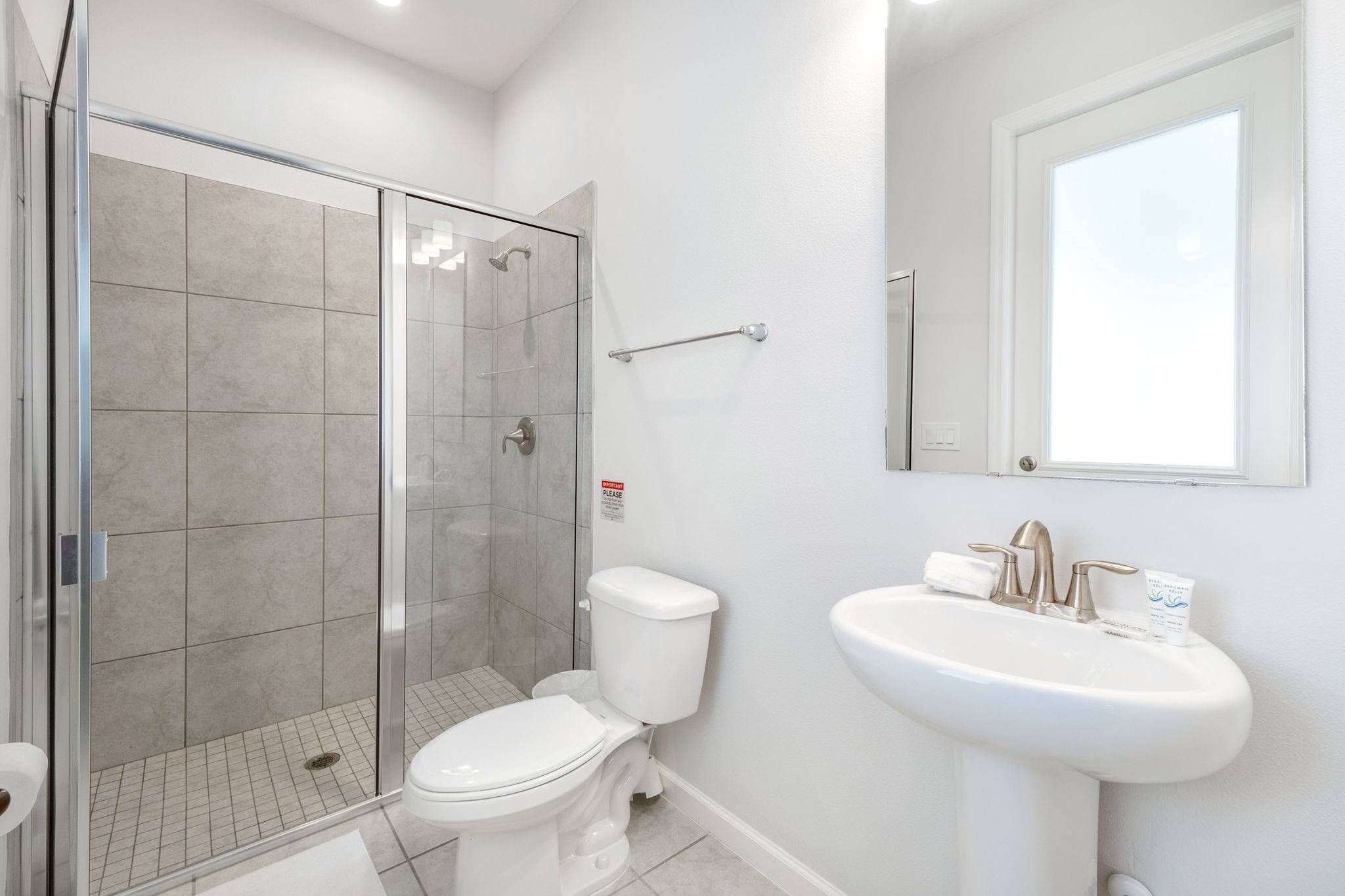 Brand NEW Eden Gardens Community! Luxury KOSHER Villa-w/ Heated Pool! + 12 MI to Disney!