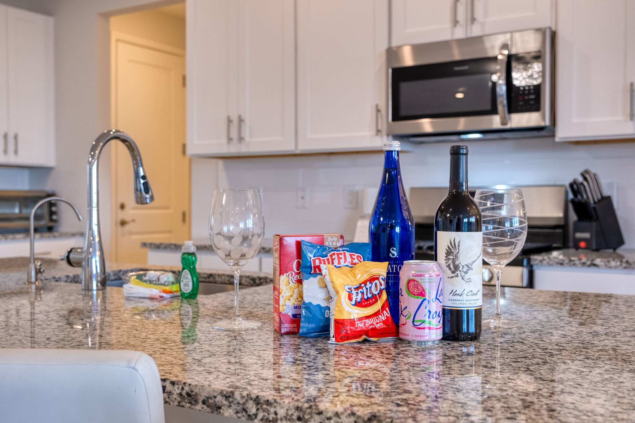 Brand NEW Eden Gardens Community! Luxury KOSHER Villa-w/ Heated Pool! + 12 MI to Disney!