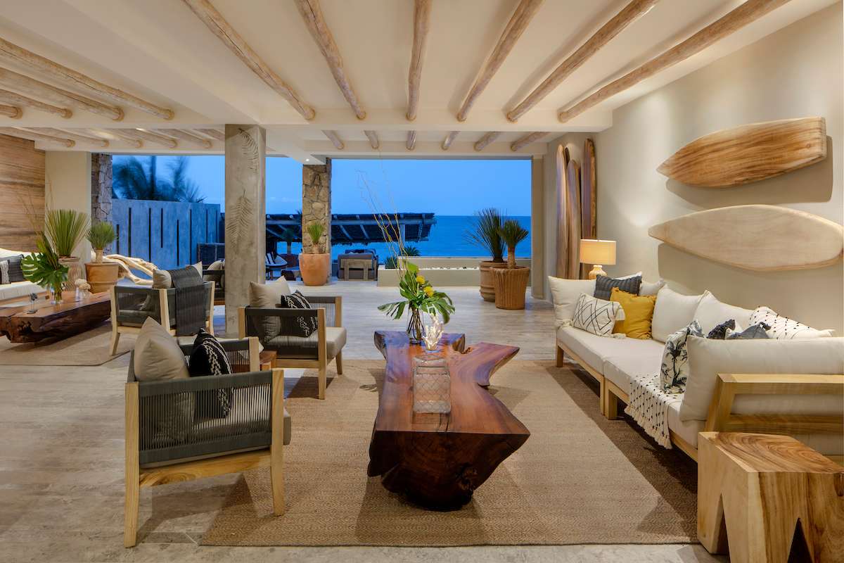 Paradisiacal 2BR Condo | Oceanfront Living & Surfing in Cabo - Picture 1