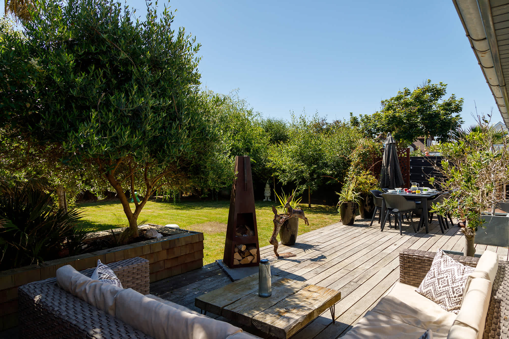 The refurbished East Wittering getaway is ready to accommodate you and your beautiful family!