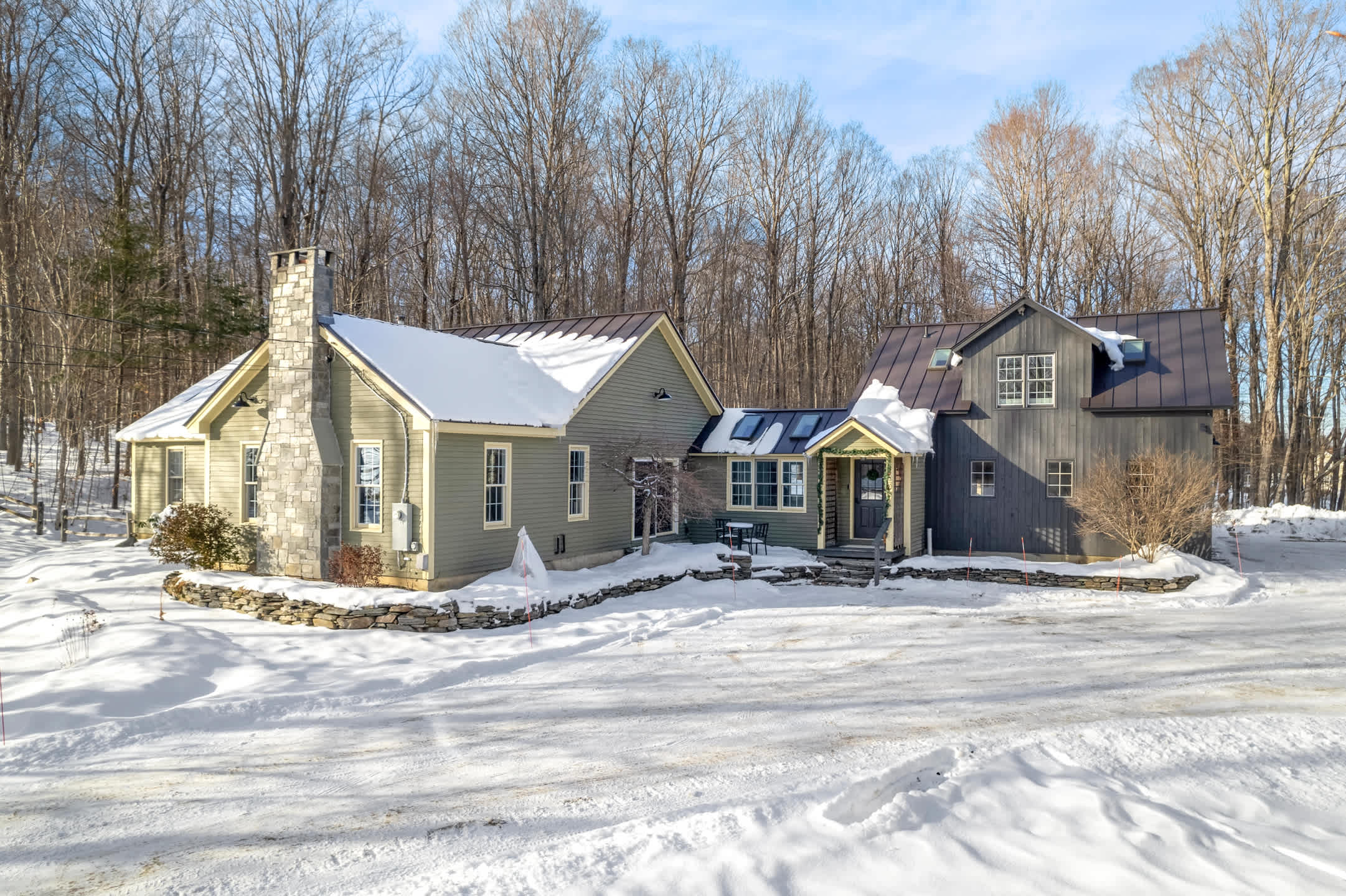 Renovated 4-BR Country Retreat | 5 Min to Okemo — Ludlow, VT — vacation rental