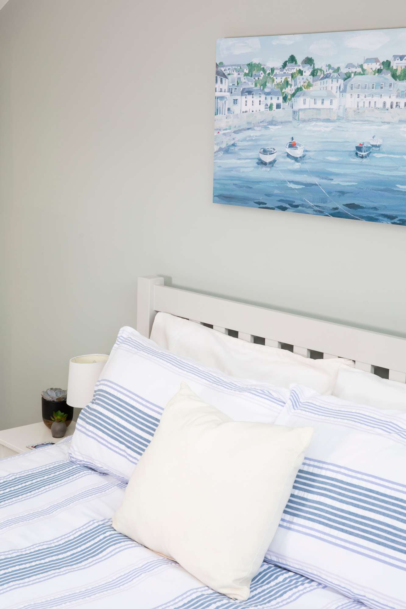 First floor bedroom with king sized bed.