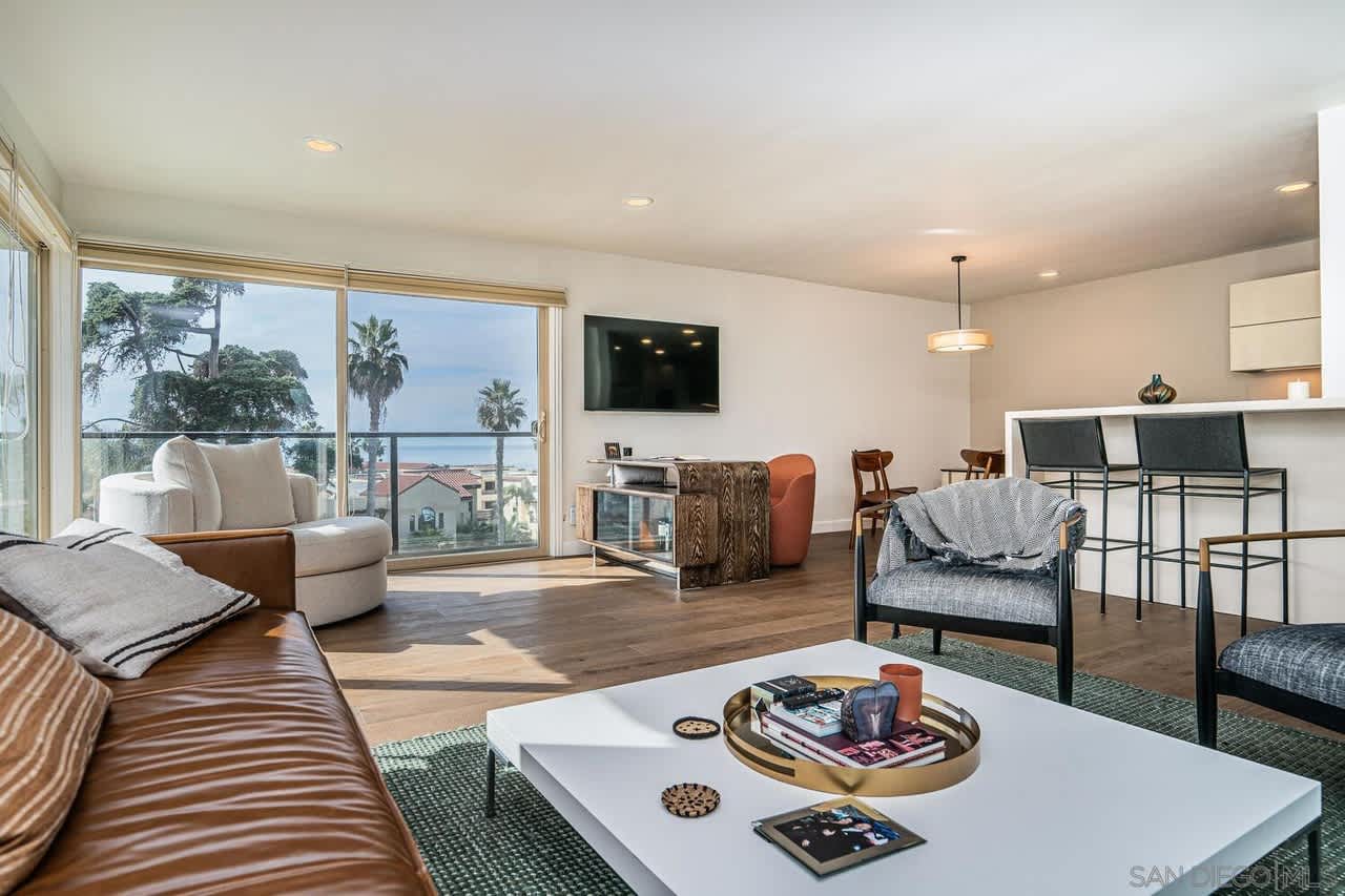 Top Floor Oceanfront Condo — San Diego, CA — vacation rental