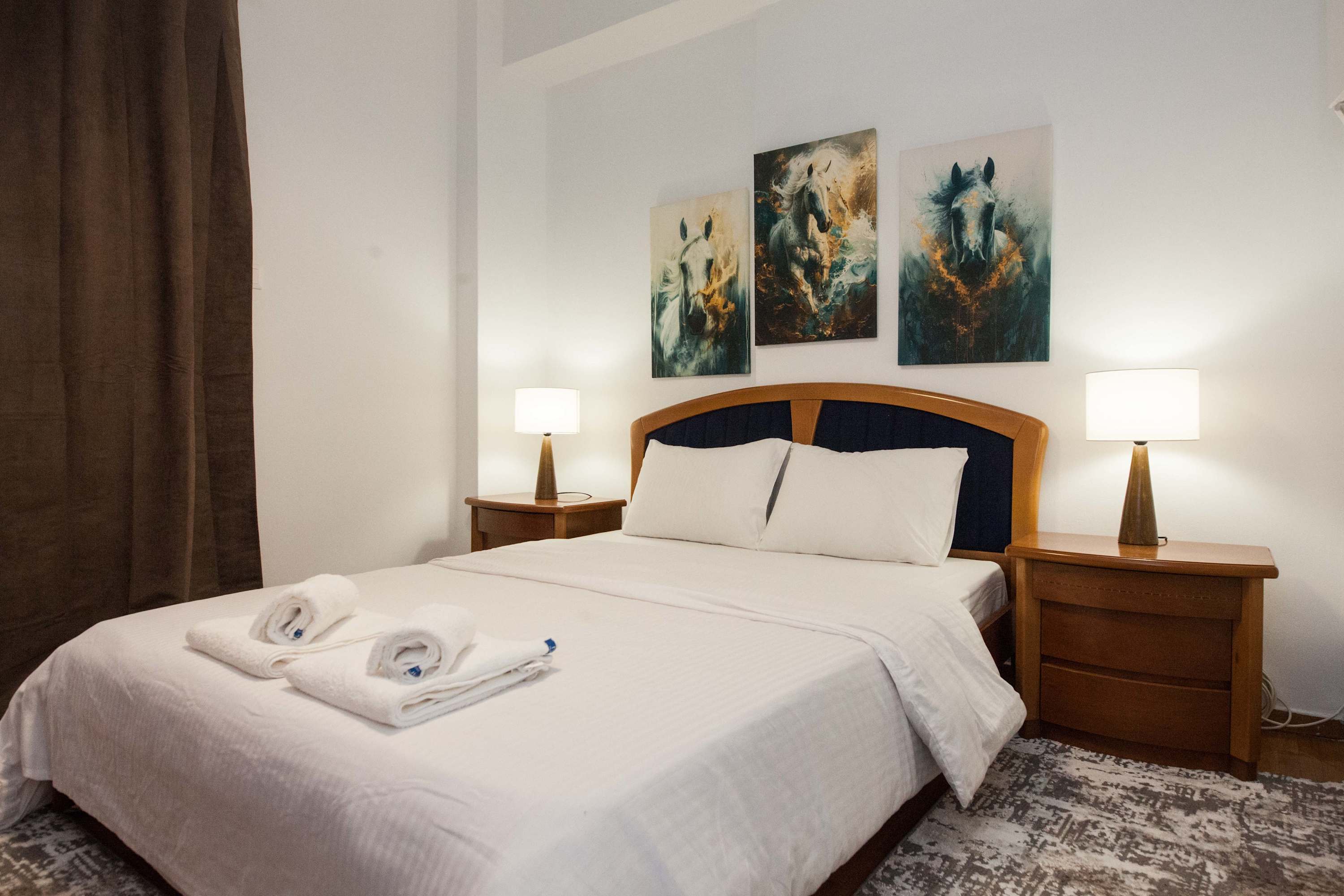 Stylish Renovated 2 Bd Apt in Exarcheia in Athens — photo 4