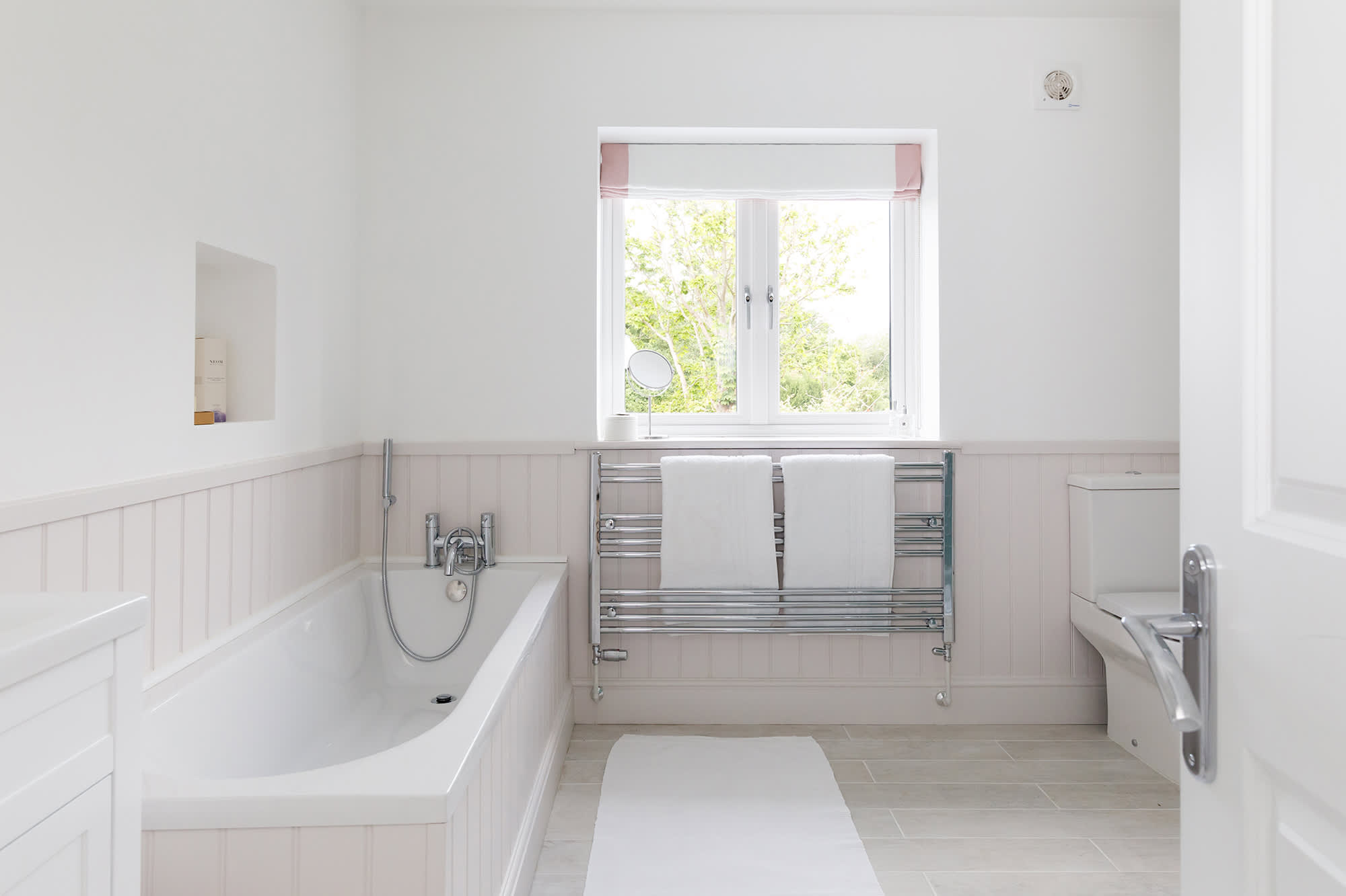 Bedroom 3's En Suite