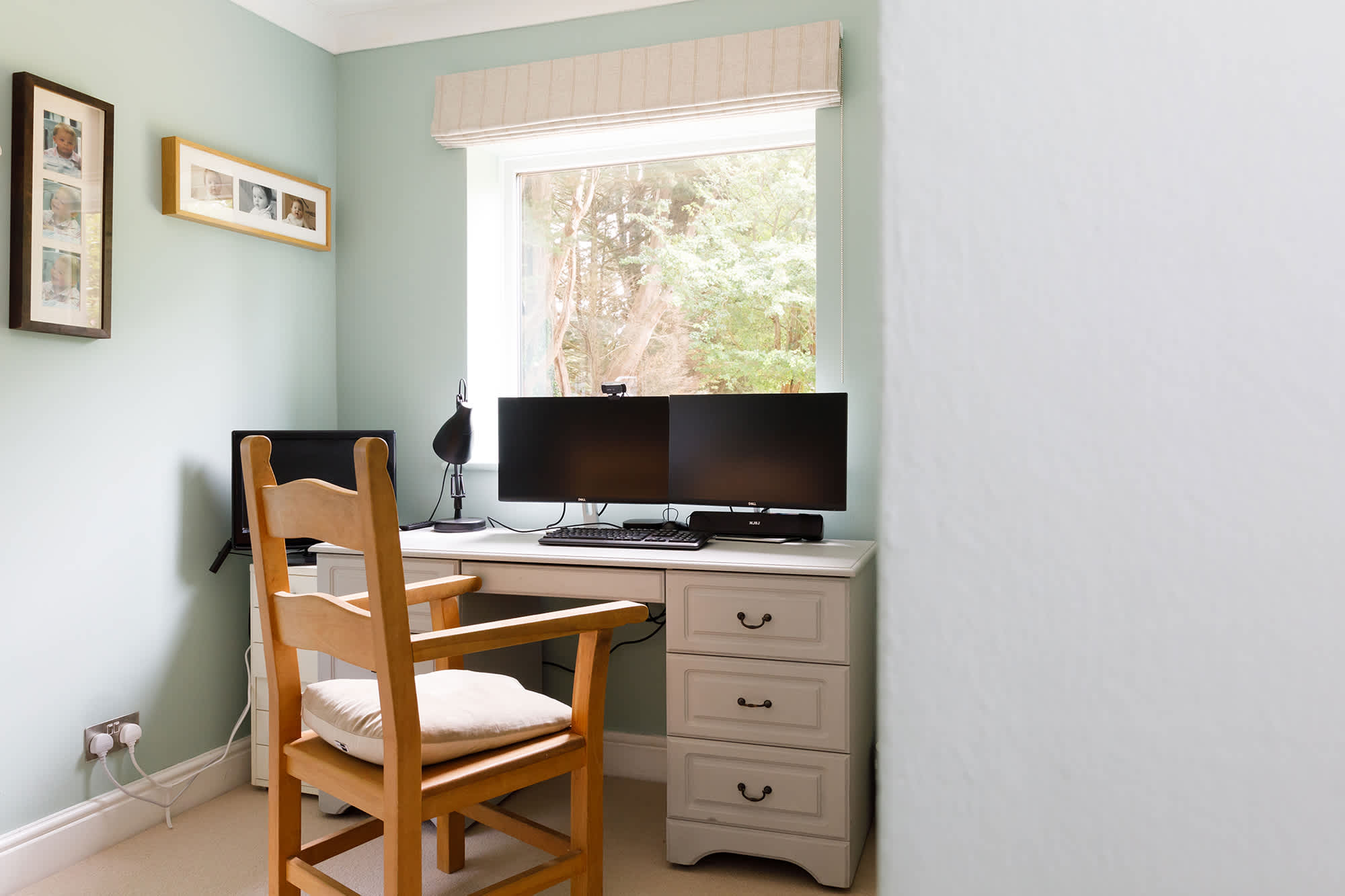 Our handy office, perfect if you need to work from home.
