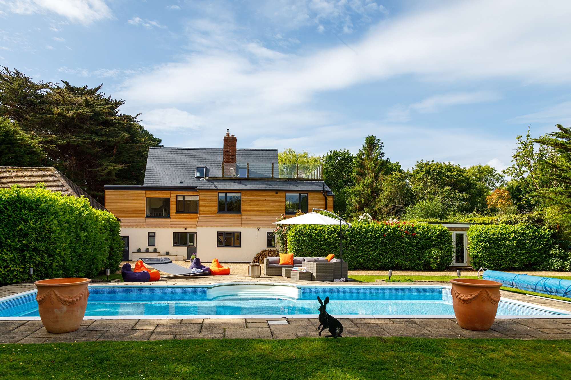 Stunning 5BR Home with Pool – 5 min to Beach