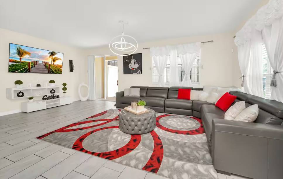 Villa mins to Disney w/ Private Pool Free Wtr Pk