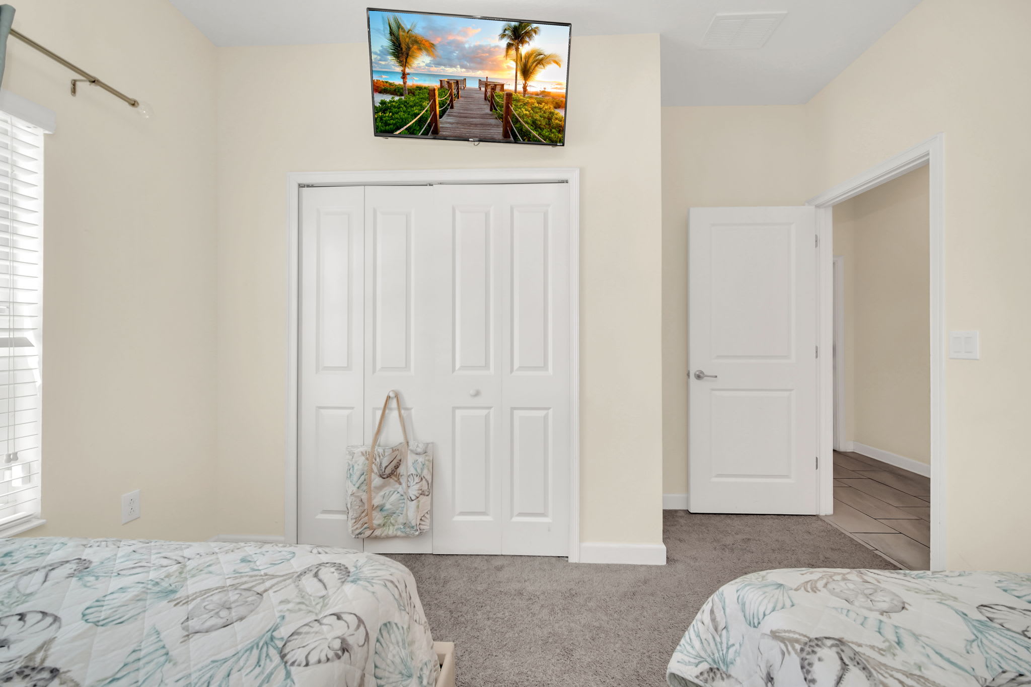 Villa mins to Disney w/ Private Pool Free Wtr Pk