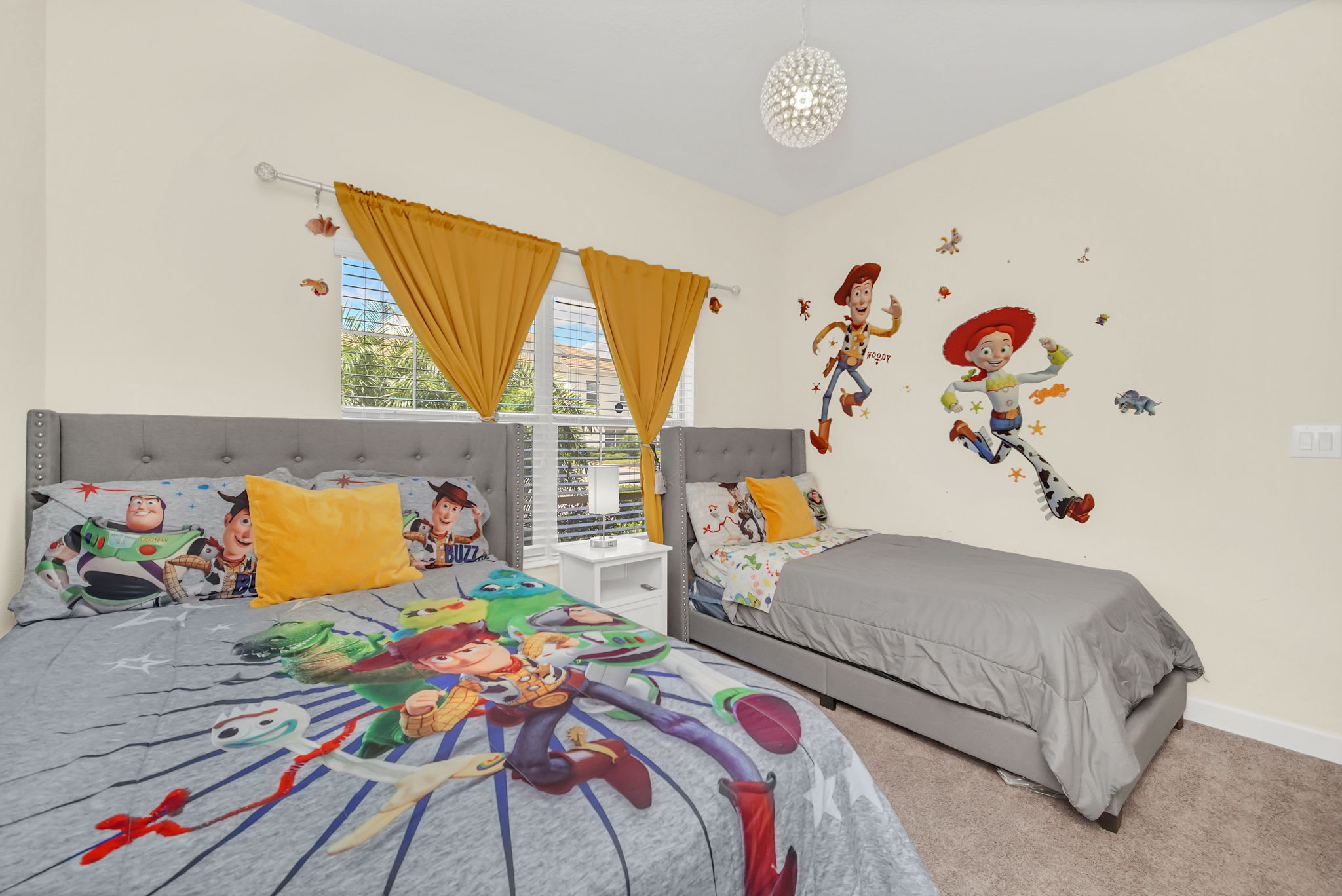 Villa mins to Disney w/ Private Pool Free Wtr Pk