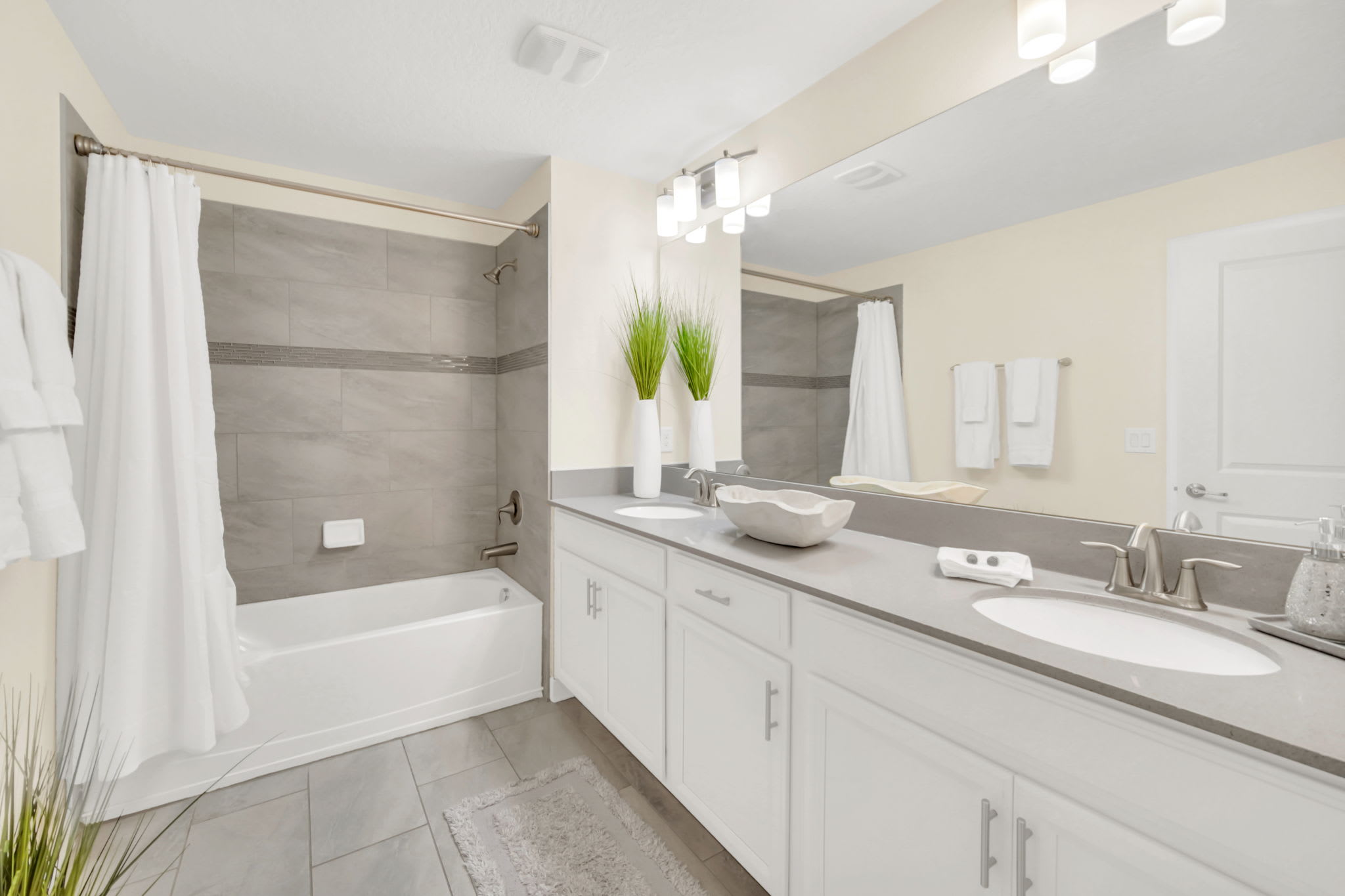 Villa mins to Disney w/ Private Pool Free Wtr Pk