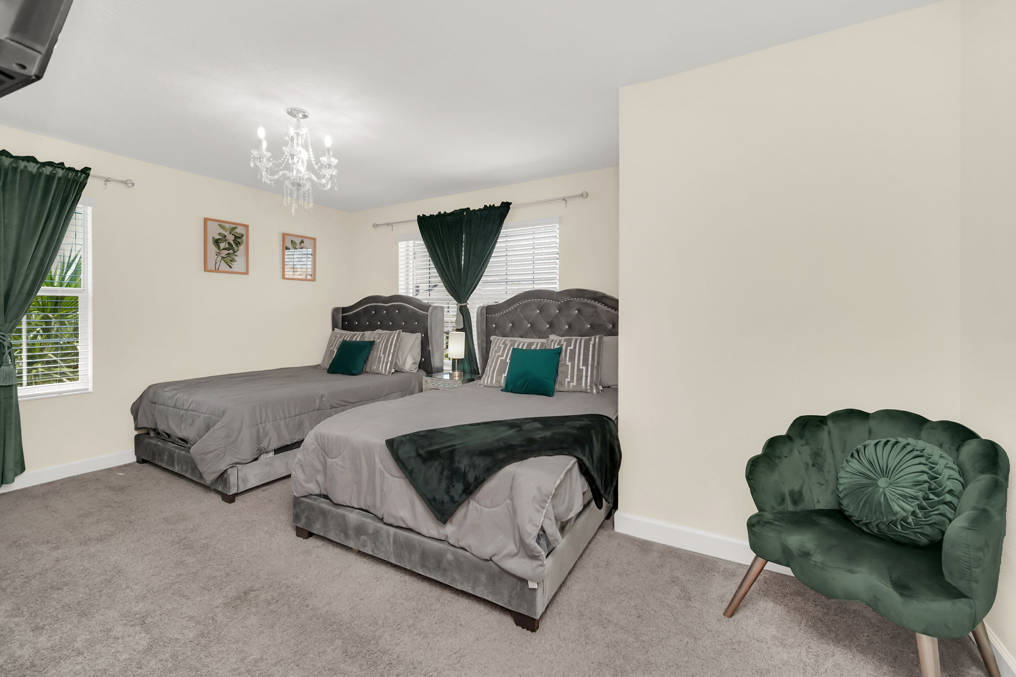 Villa mins to Disney w/ Private Pool Free Wtr Pk