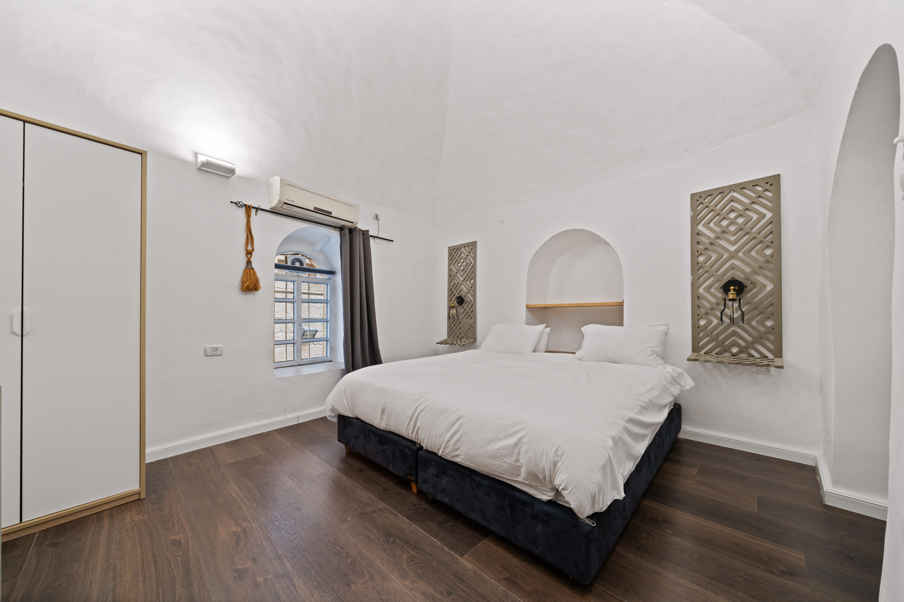 Elegant Mamilla Villa 5BR Rooftop Jacuzzi Steps from Old City photo 7