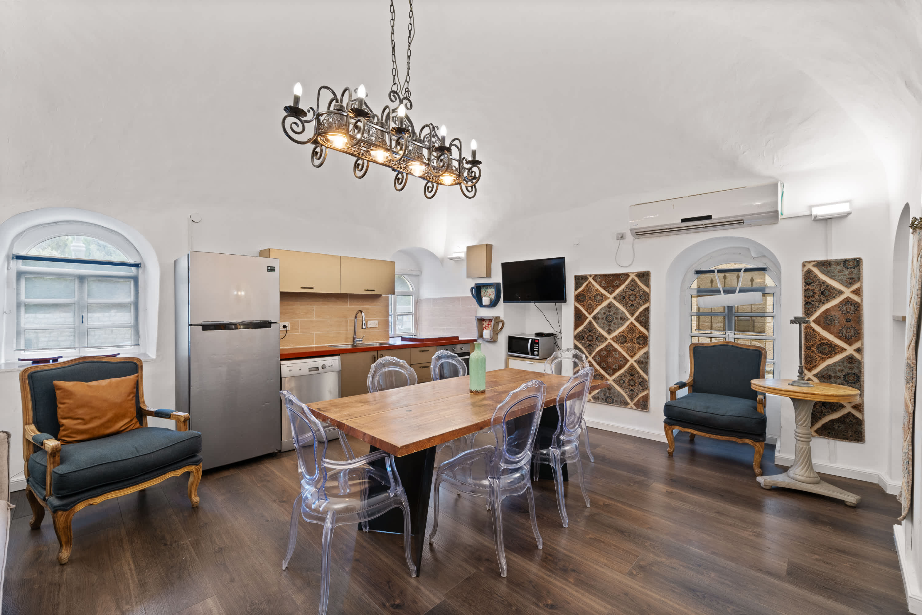 Elegant Mamilla Villa 5BR Rooftop Jacuzzi Steps from Old City – vacation rental in King David/Mamilla