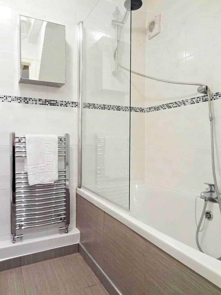 Hot Tub Hideaway - by Brighton Holiday Lets - Brighton Holiday Home - Image 20