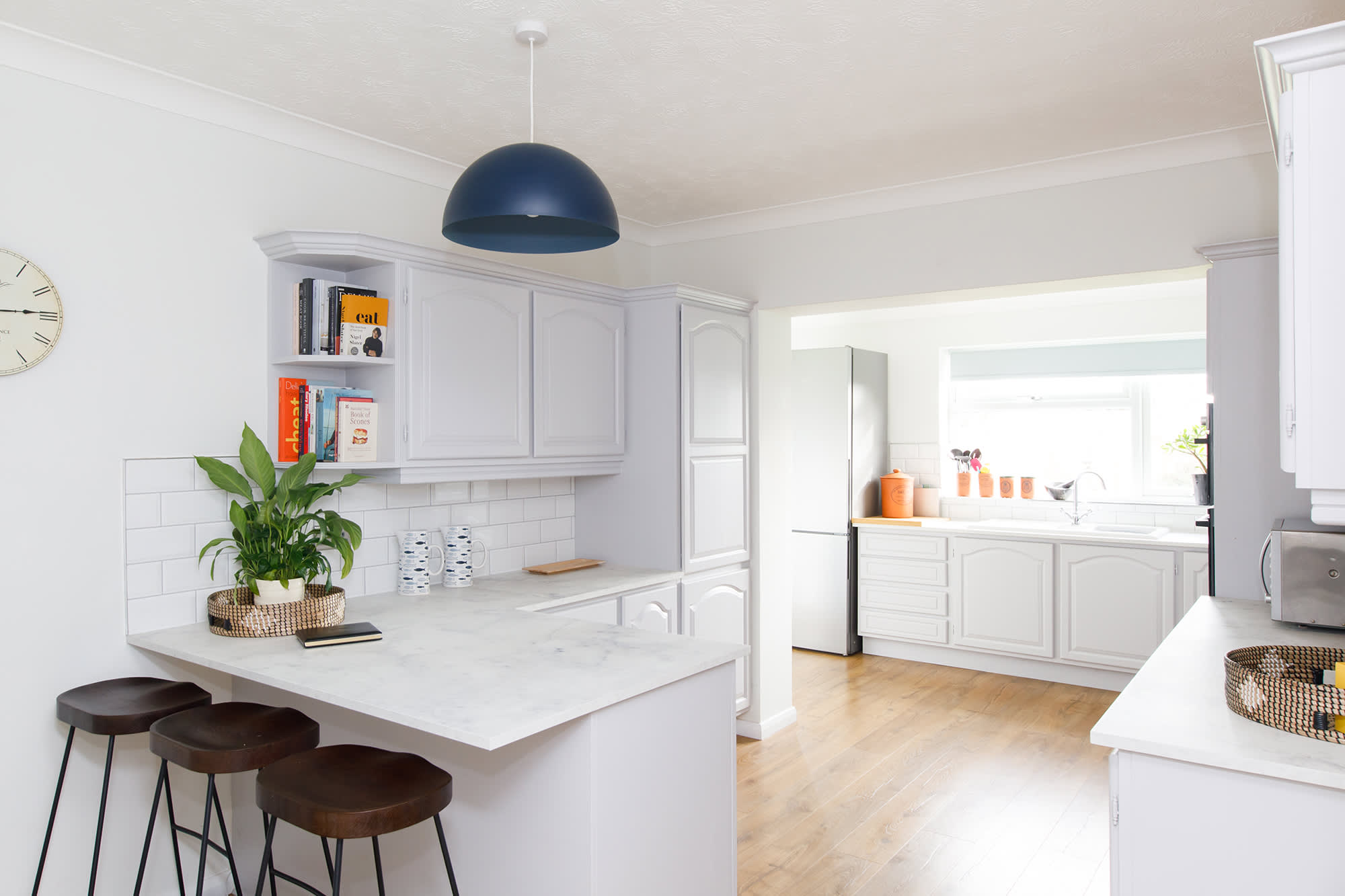 Coastal Retreat for 8 with Hot Tub – Walk to Beach