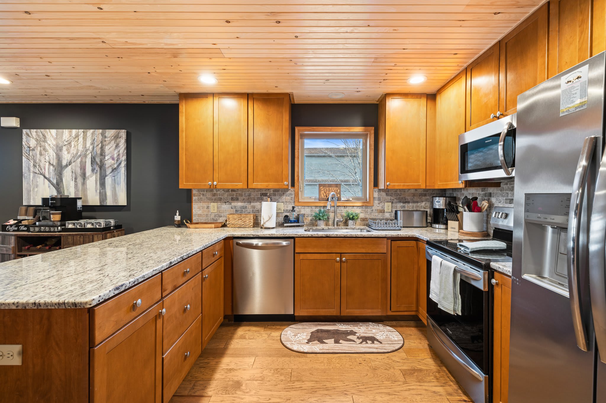 Chef-Ready Kitchen
Spacious countertops, stainless steel appliances, and all the tools you need, your inner chef will thank you.
