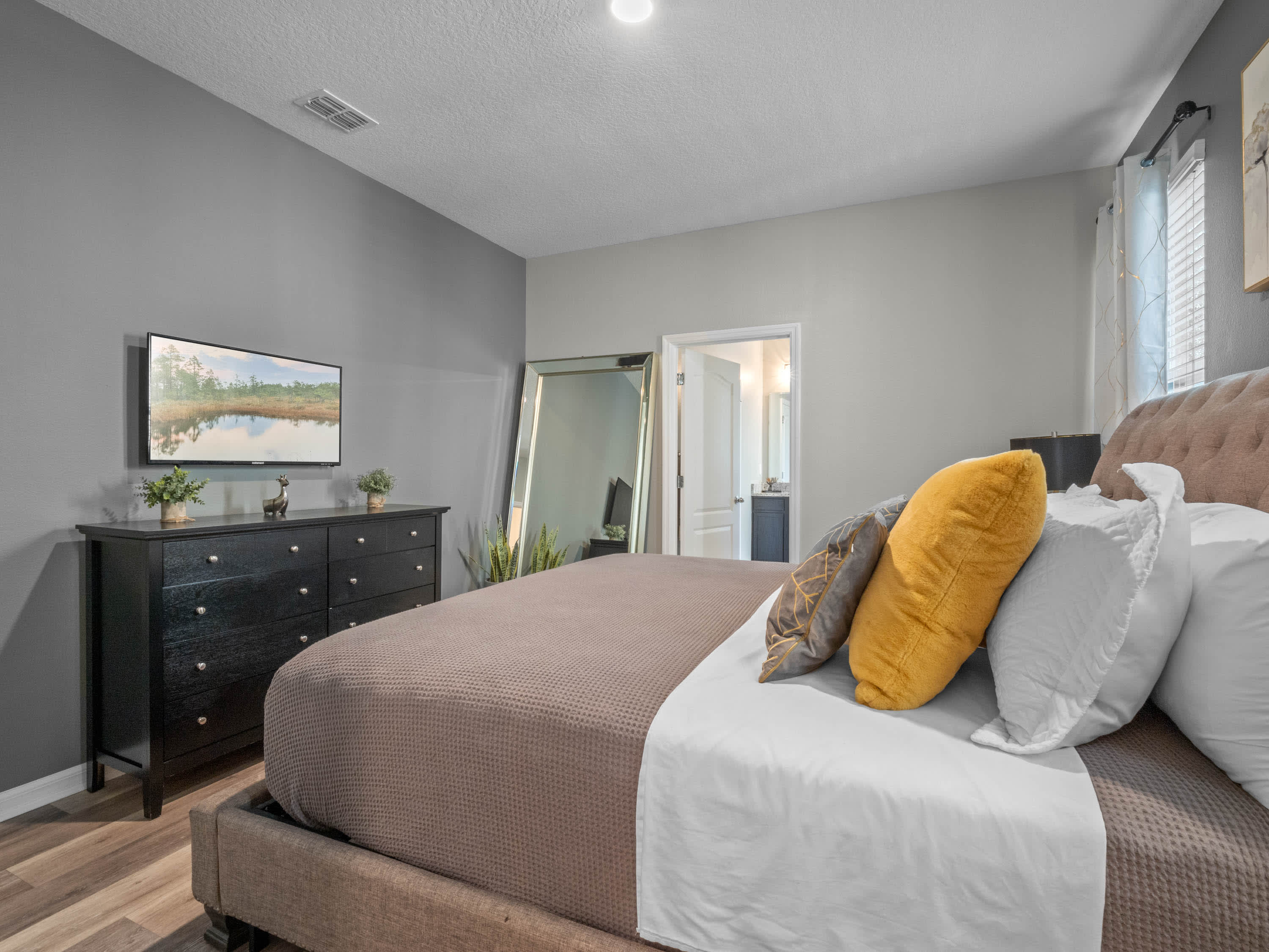 Resort home w/ pool, theater & game room