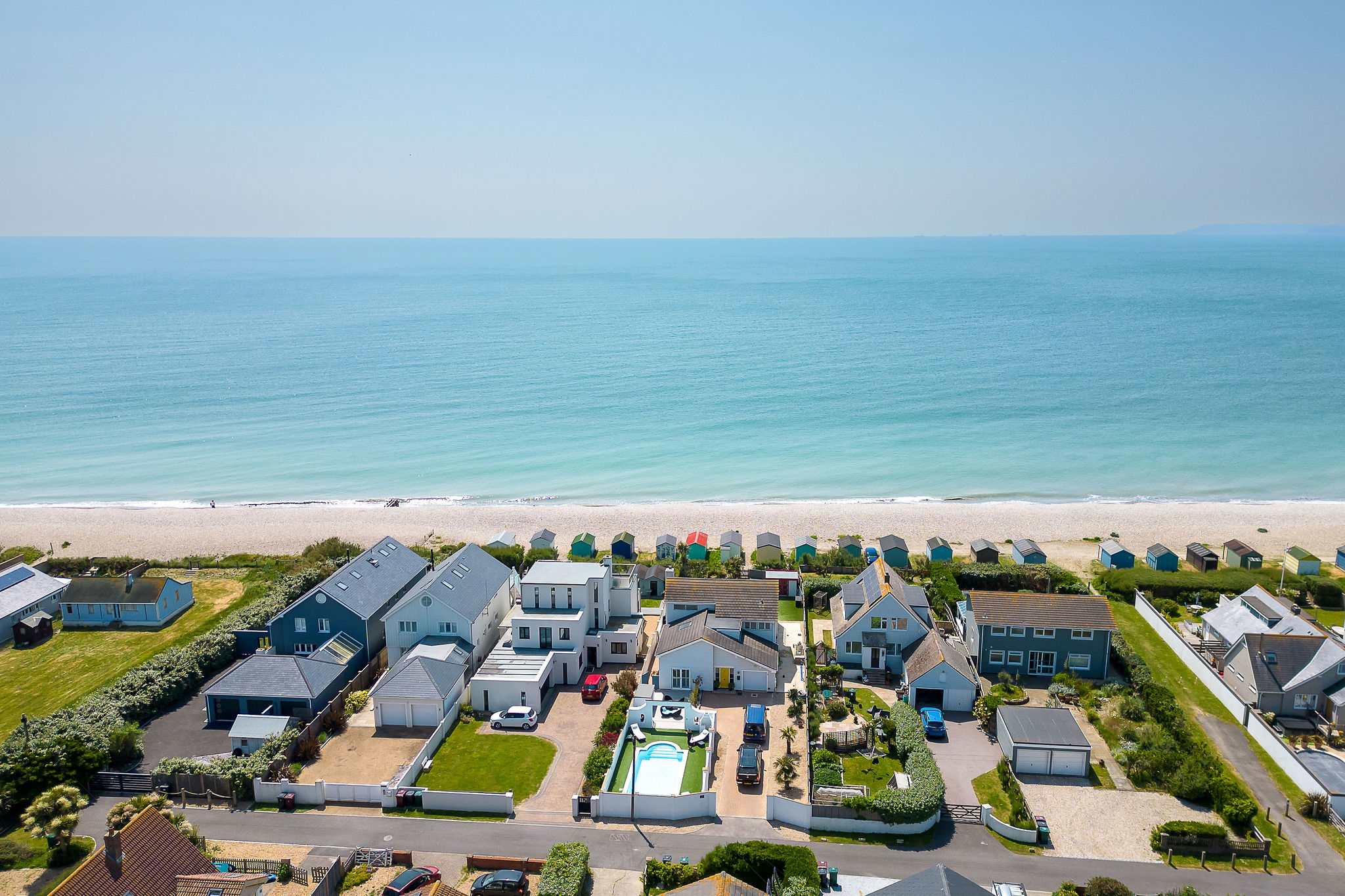 Beach front living awaits! Look at that sea!