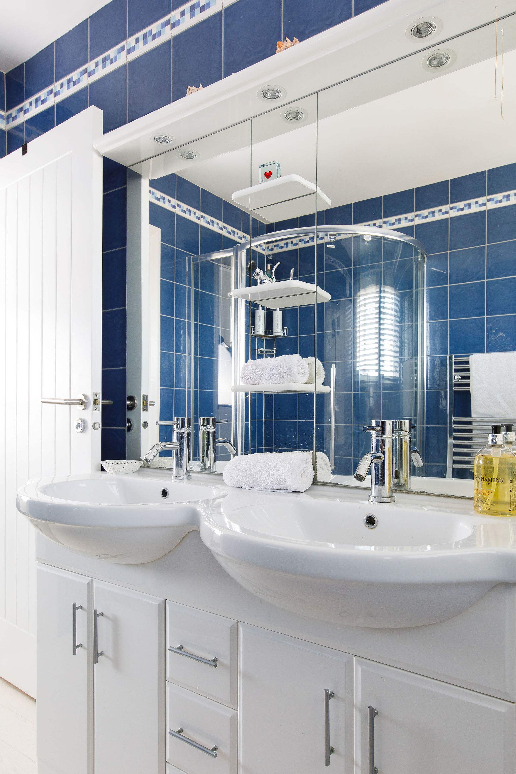 The master ensuite has plenty of space to get ready in the morning.