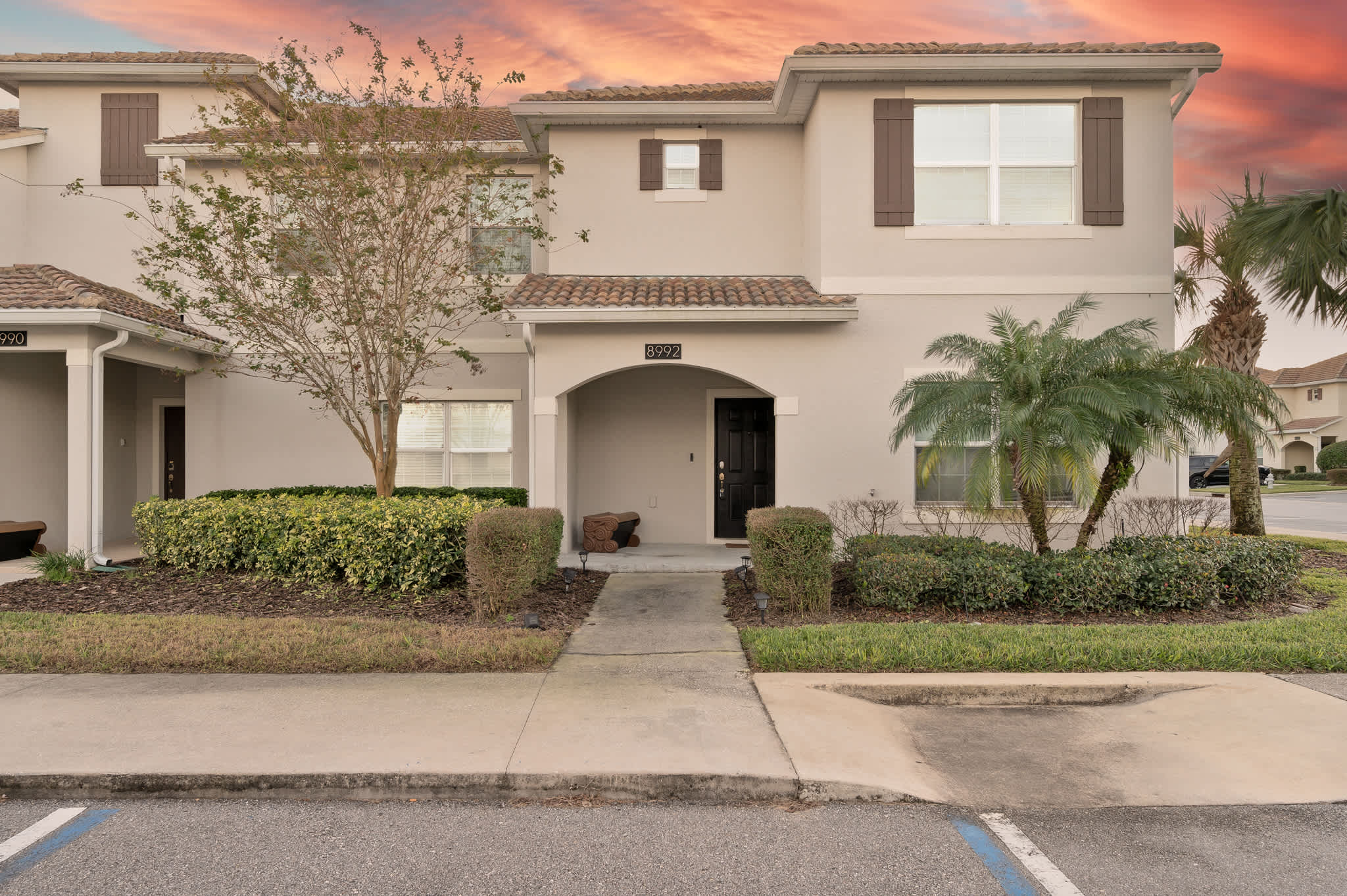 Villa mins to Disney w/ Private Pool Free Wtr Pk