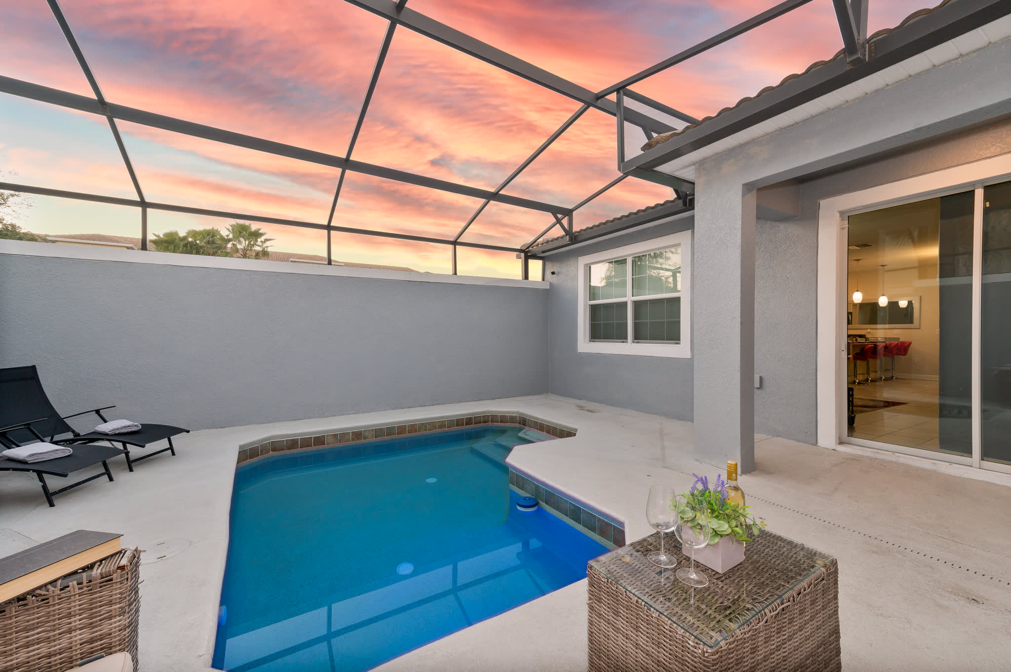 Villa mins to Disney w/ Private Pool Free Wtr Pk