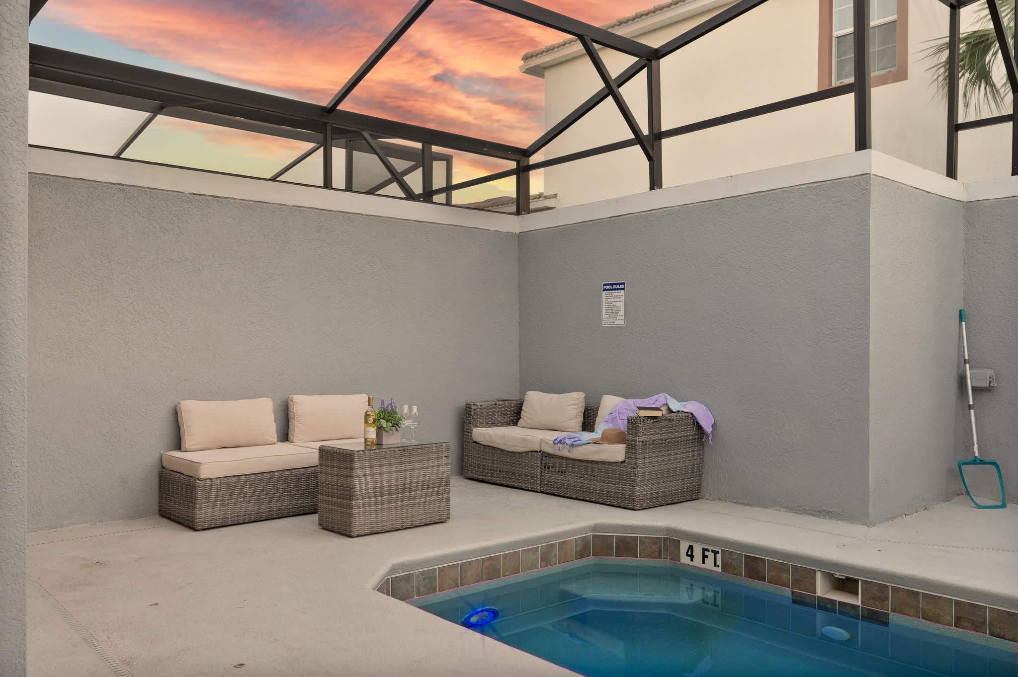 Villa mins to Disney w/ Private Pool Free Wtr Pk