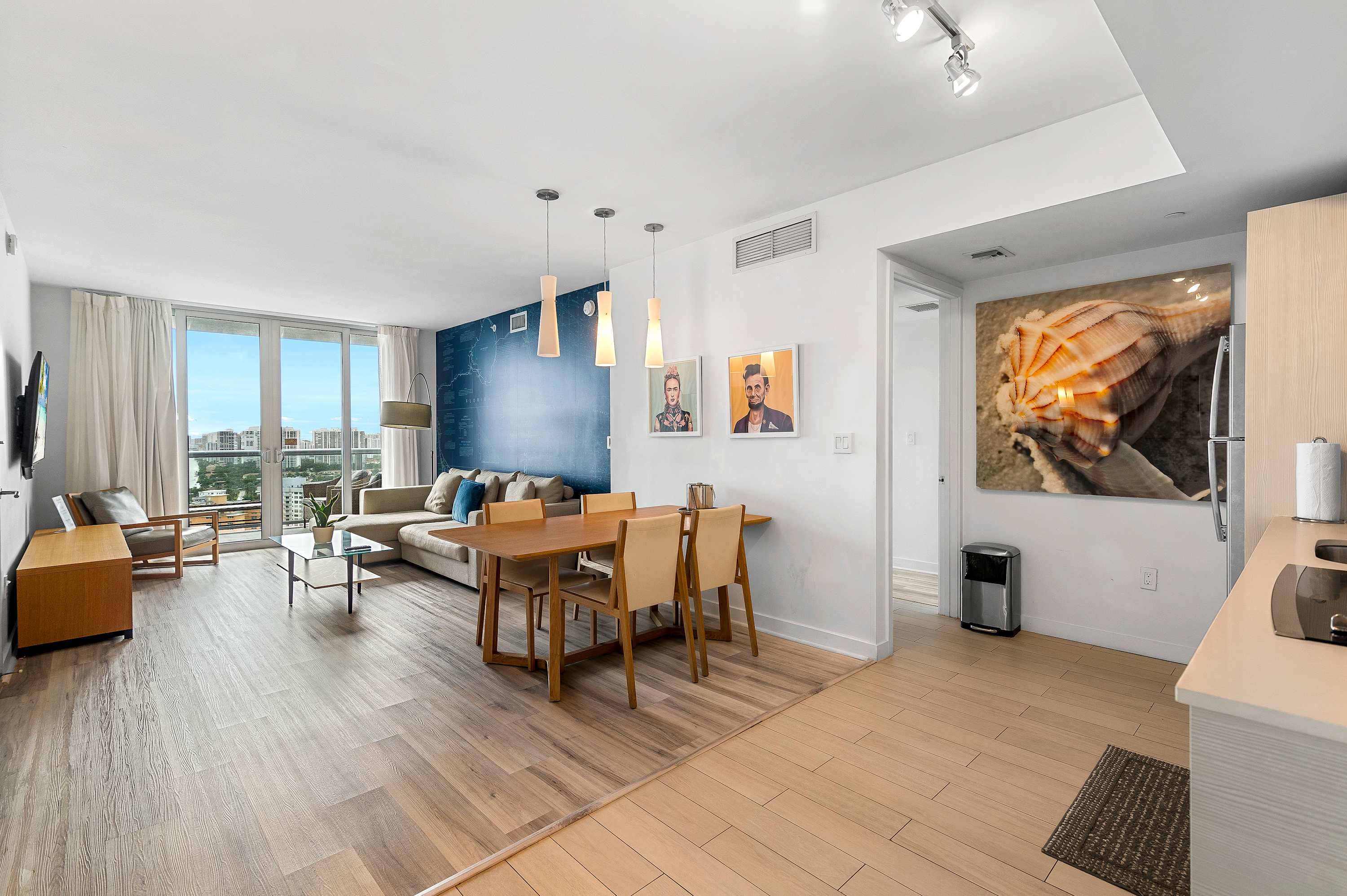 Cozy Upper Apartment | Bay View Fitness Center