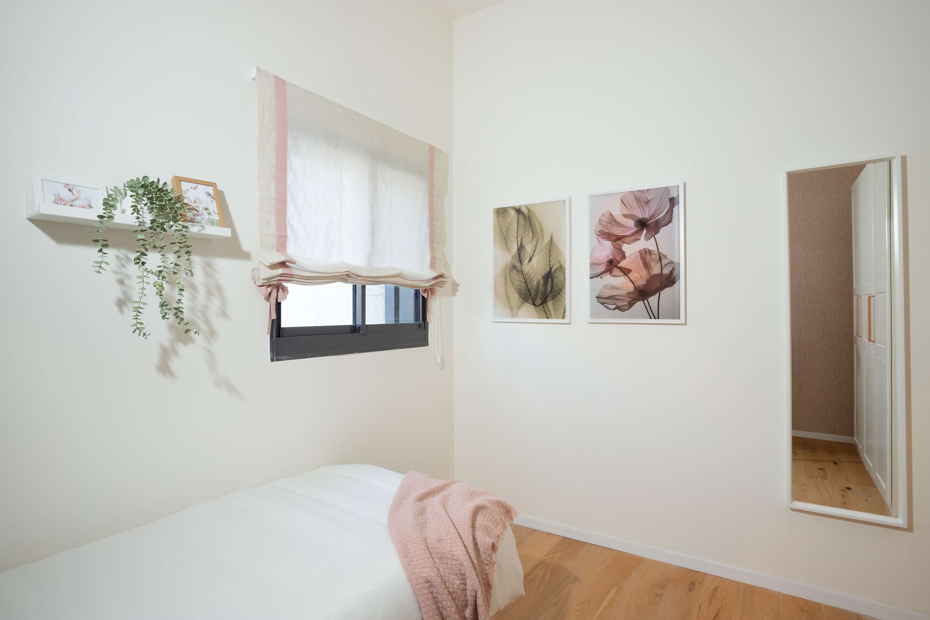 Modern 3 br Rehavia + rooftop! photo 16