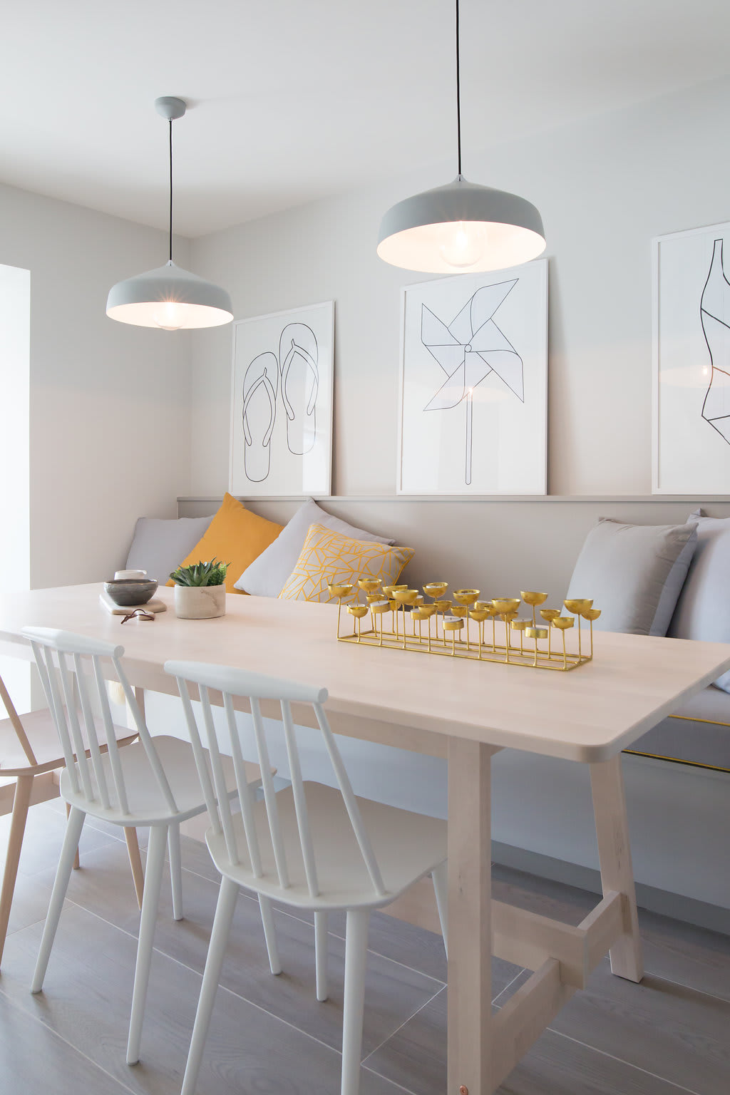 The dining table comfortably seats 8.