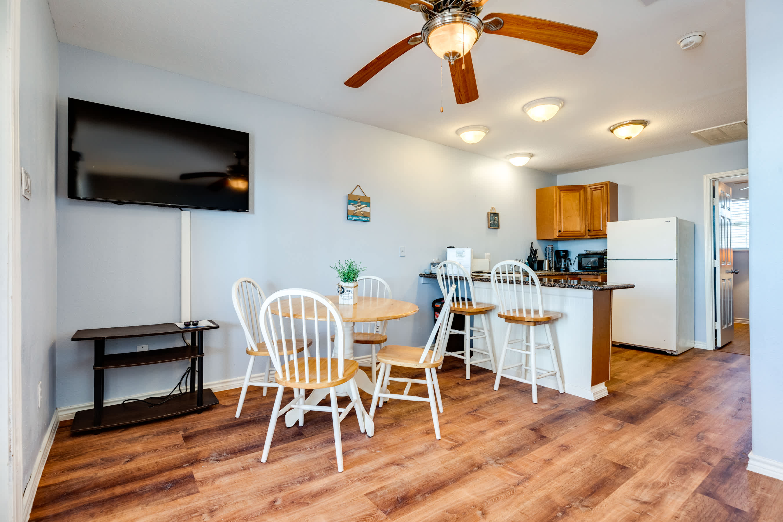 Starfish 6 Beach Please Oceanfront Miles of Sand 6