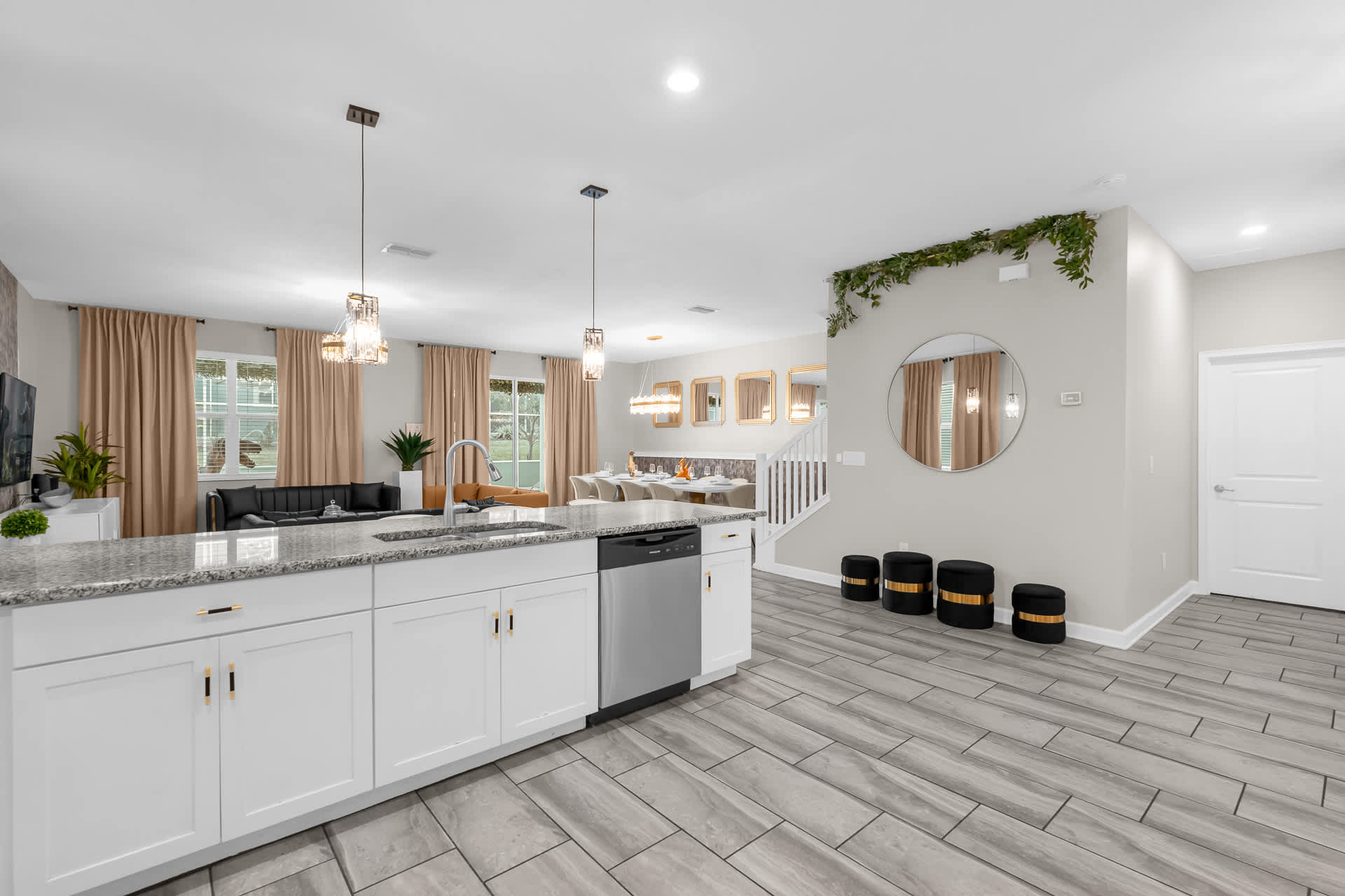 Fully-Equipped Kitchen 