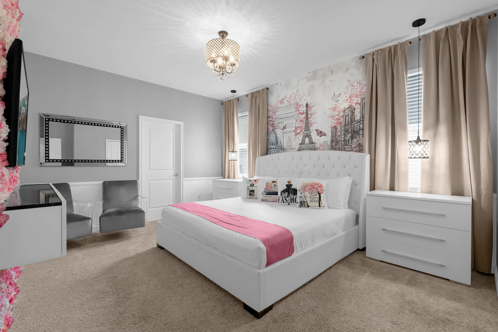 Primary King Bedroom with Ensuite Bathroom