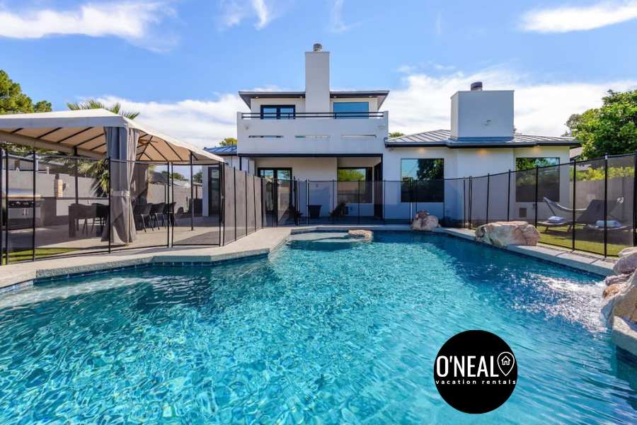Modern 4000 SF Oasis-Heated Pool, 2 Master Suites — Phoenix, AZ — vacation rental