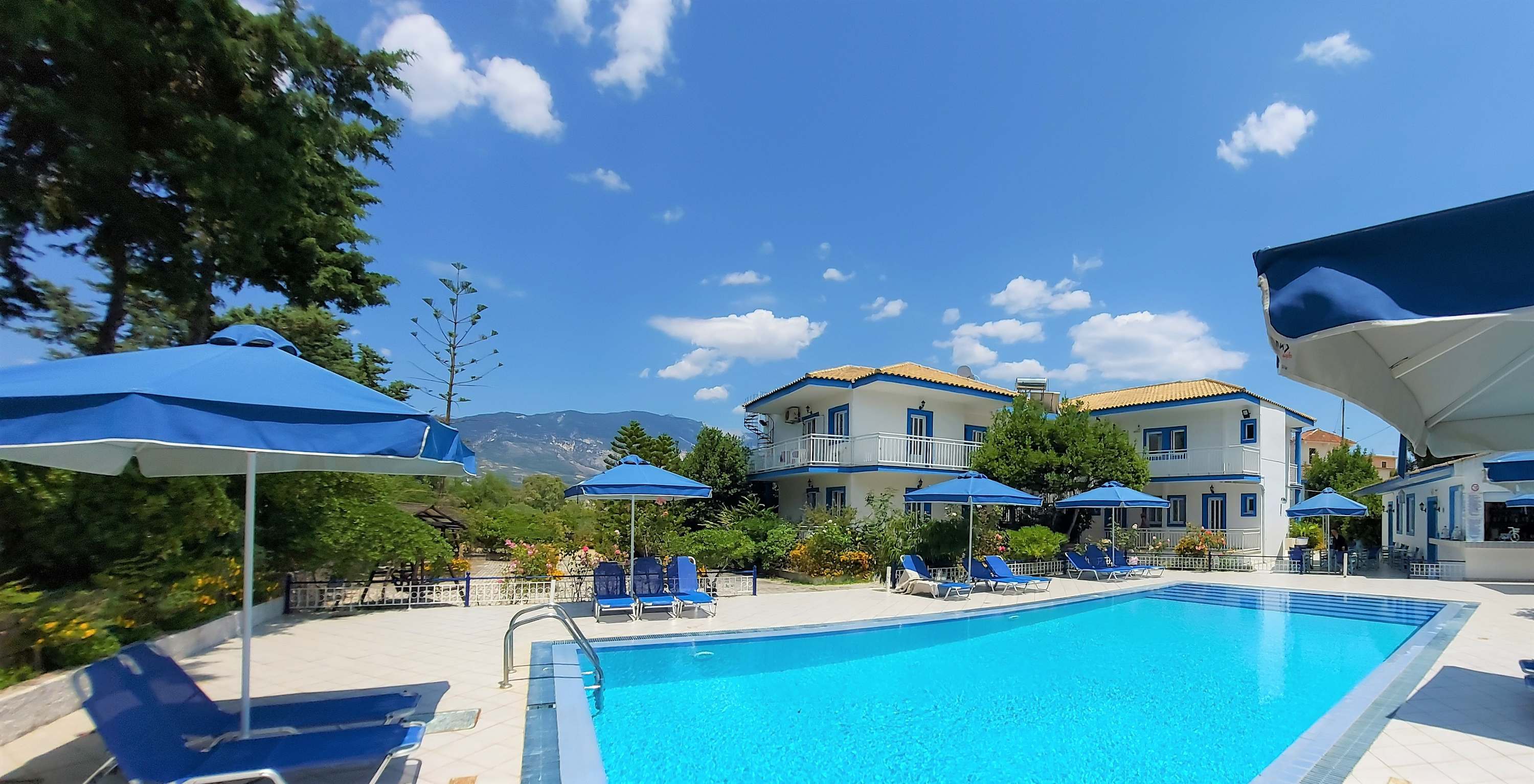 BlueWhite Studio - Cozy Garden Getaway — Kerameies, Kefalonia — vacation rental