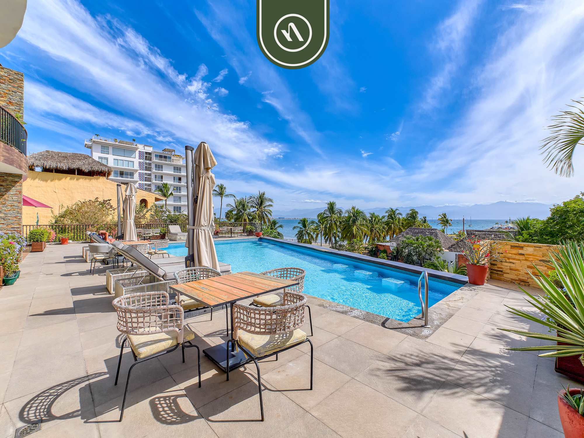 Oceanview 3 BR Condo Near the Beach - Pool - Picture 1