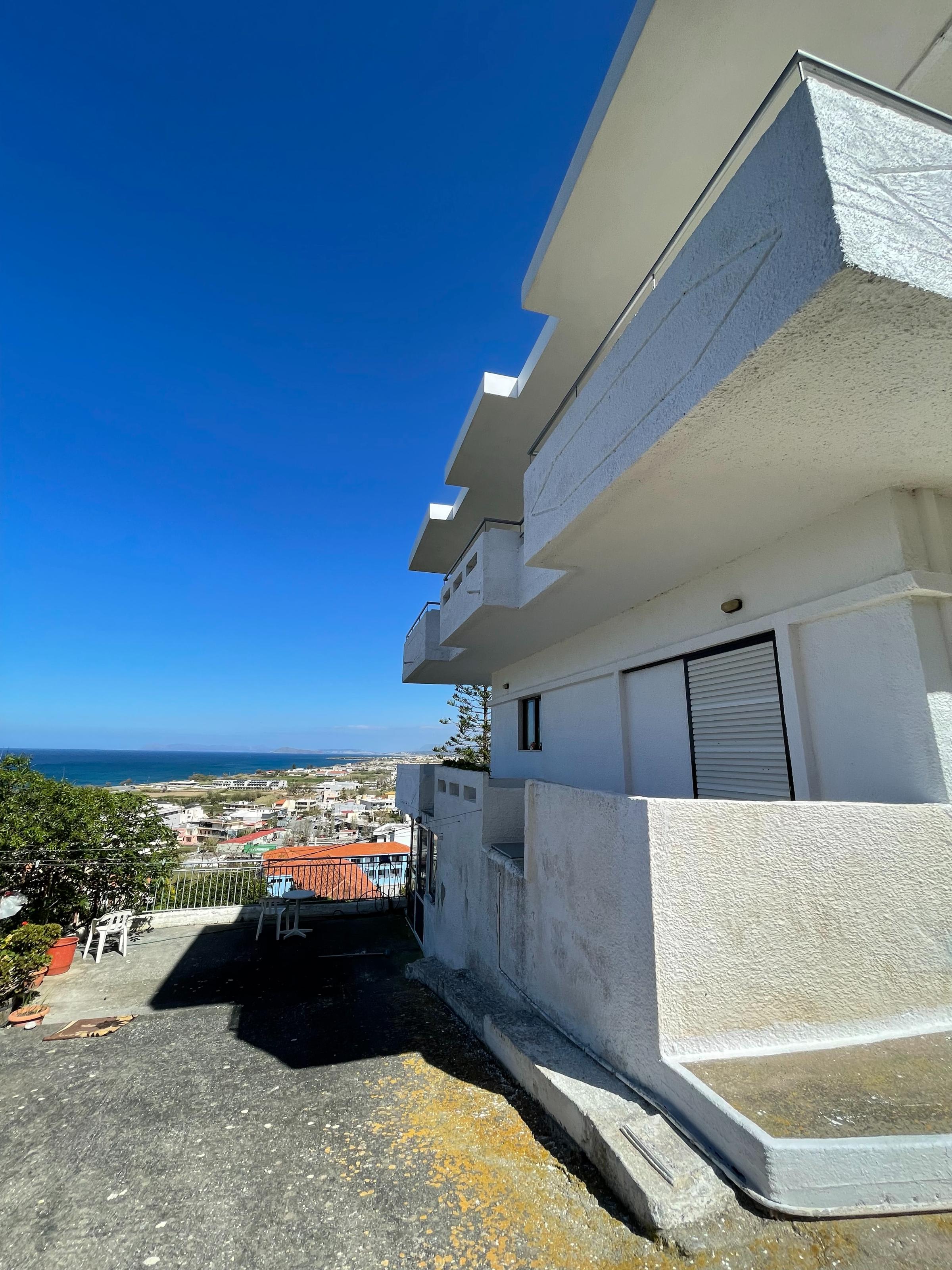 View 10