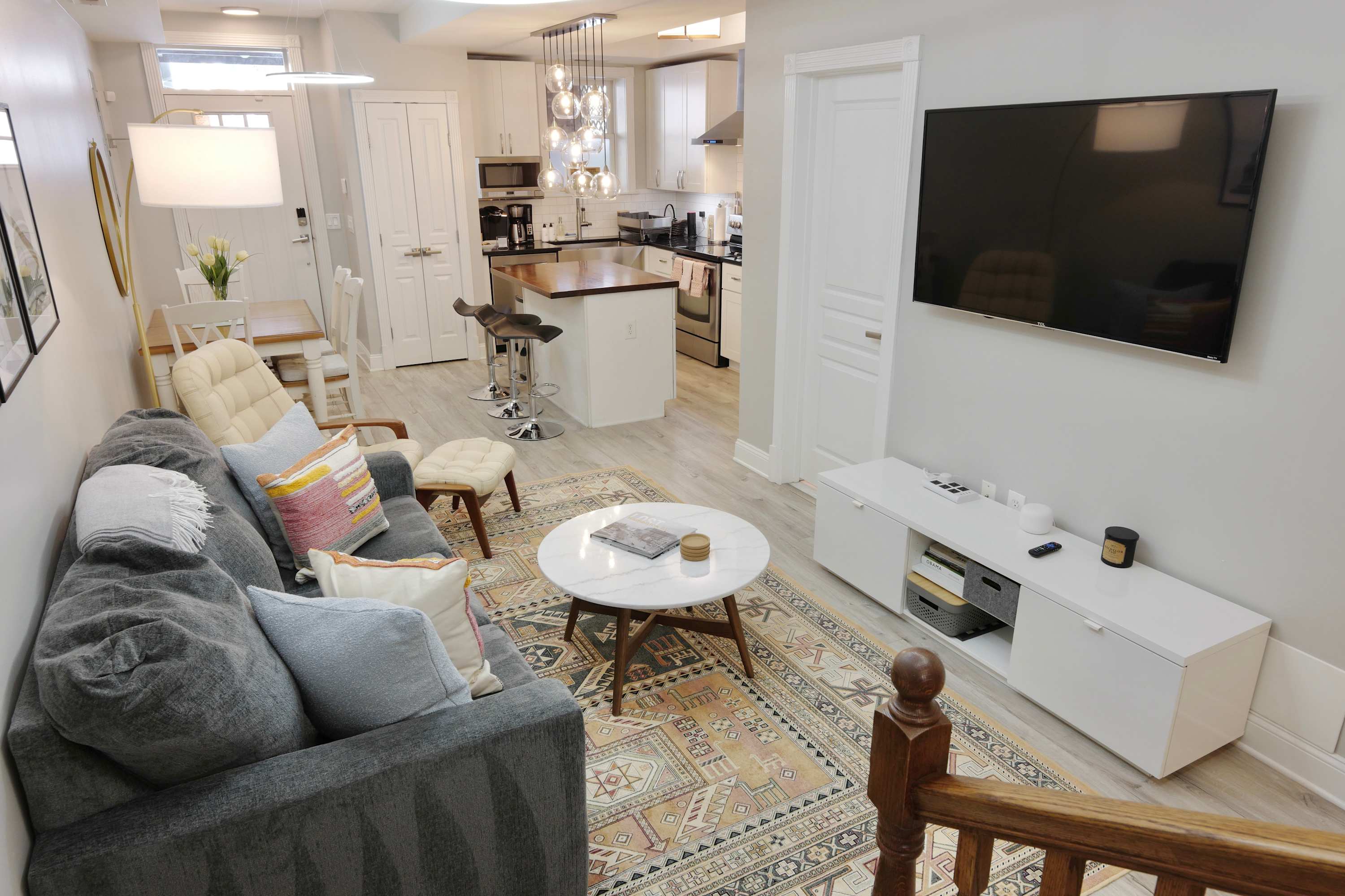 Stellar Stay Near Metro + Parking