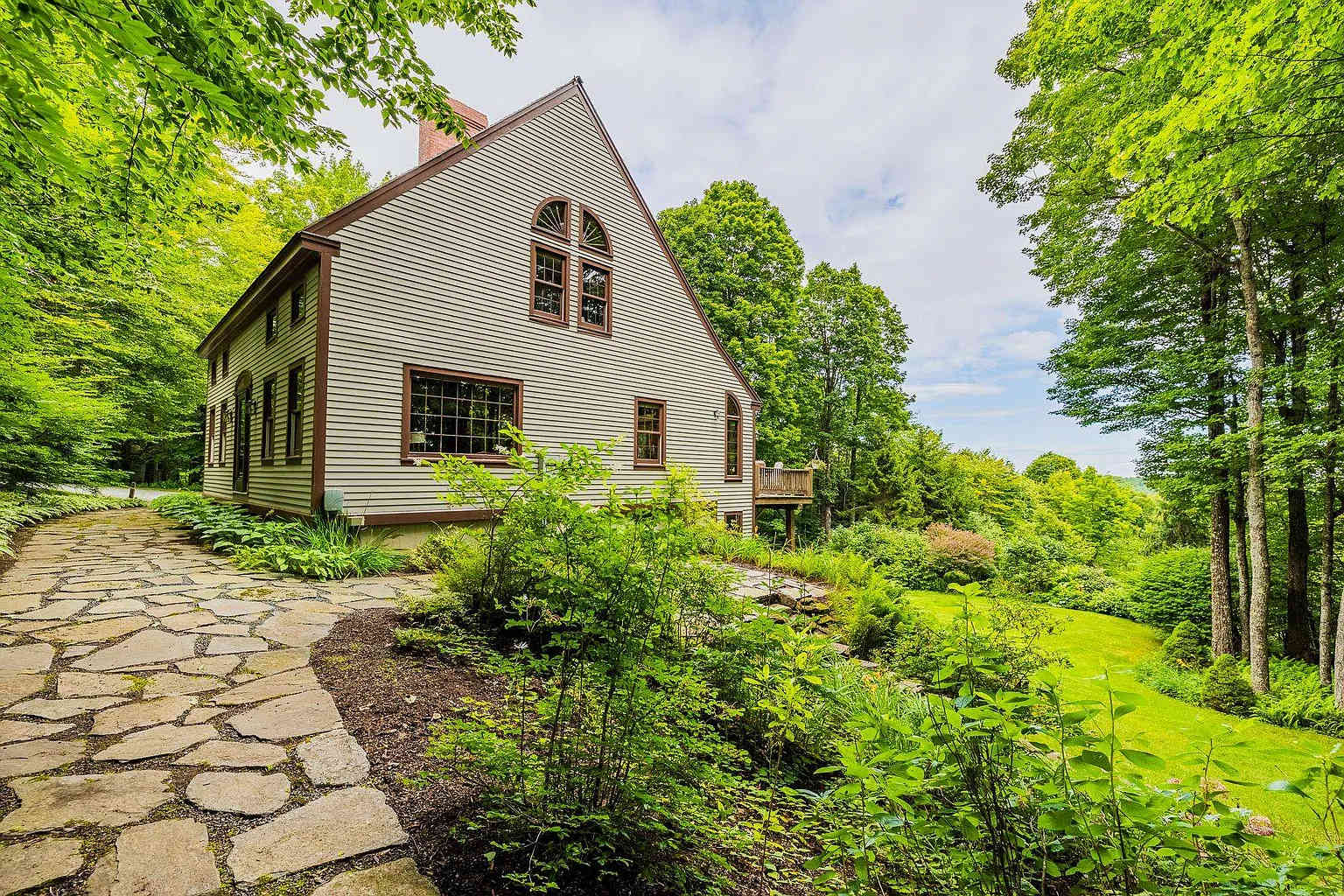 Mountain Views! Bonus Room | Sugarhouse Hideaway